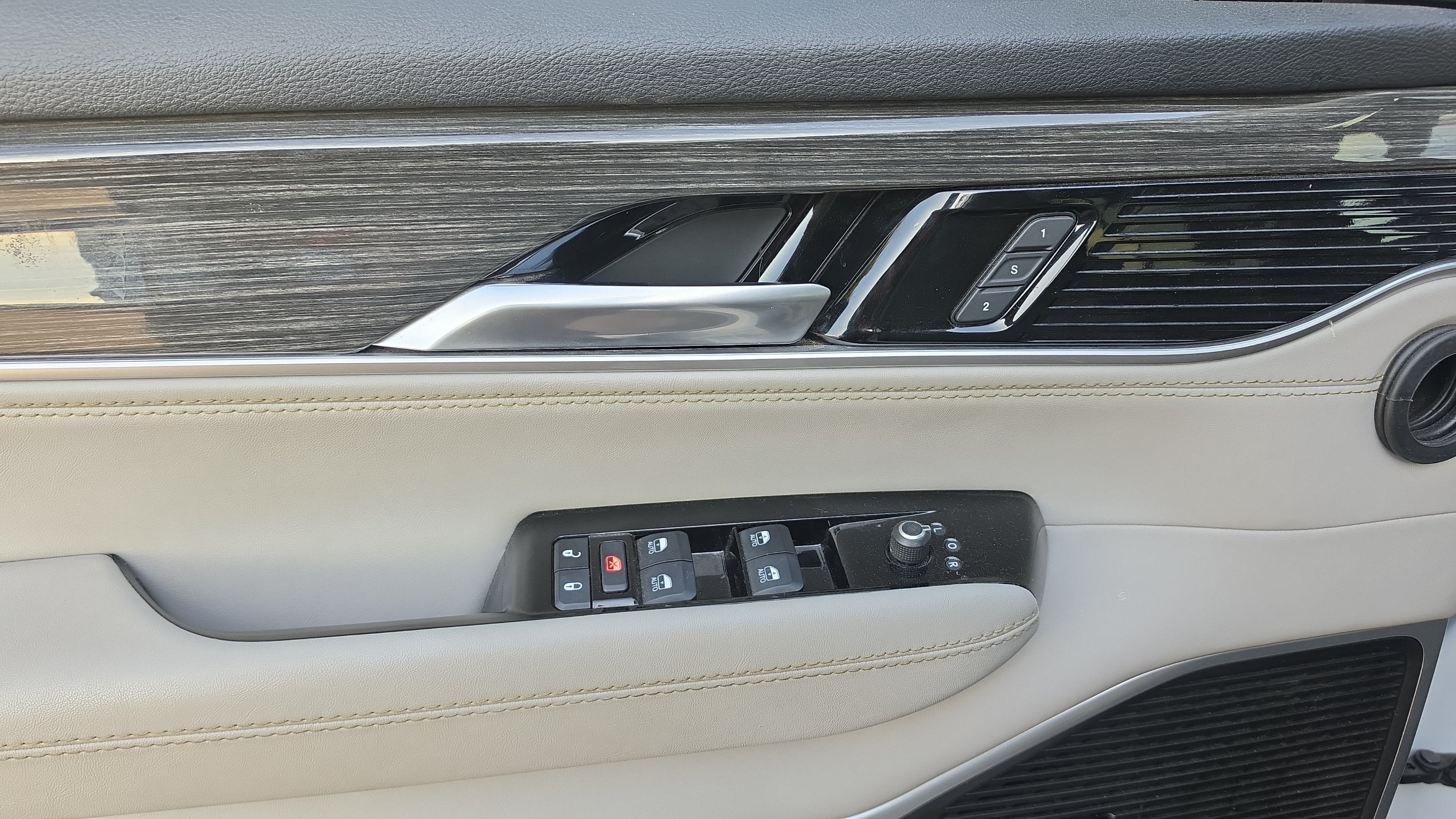 2022 Jeep Wagoneer Series II