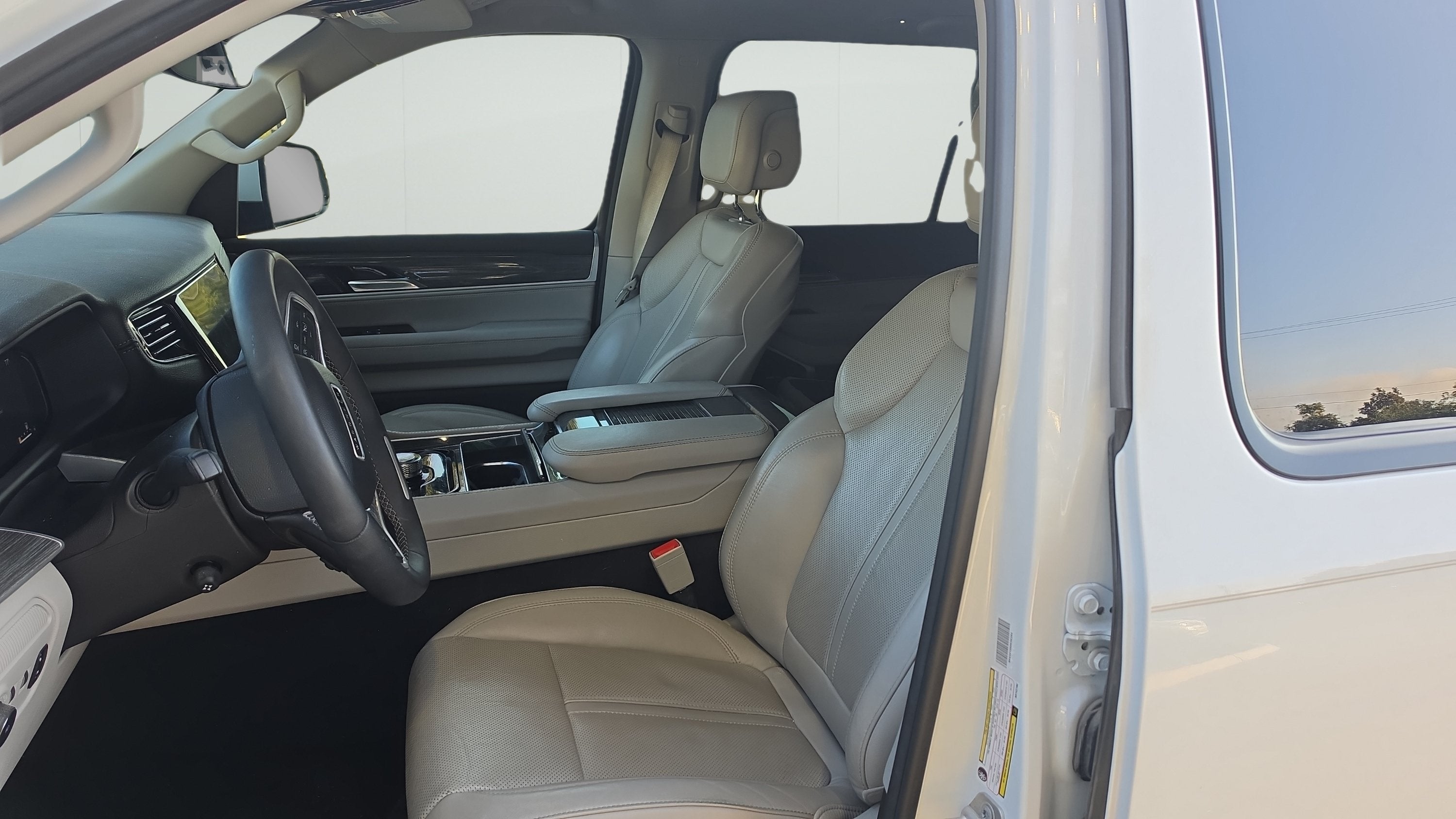 2022 Jeep Wagoneer Series II