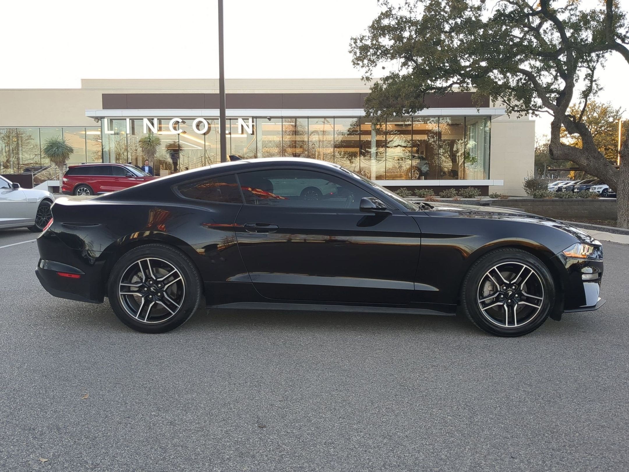 2022 Ford Mustang EcoBoost Premium