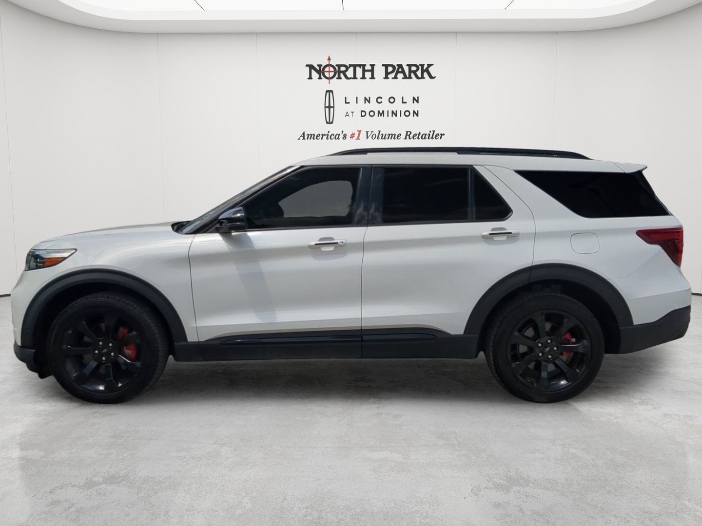 2022 Ford Explorer ST