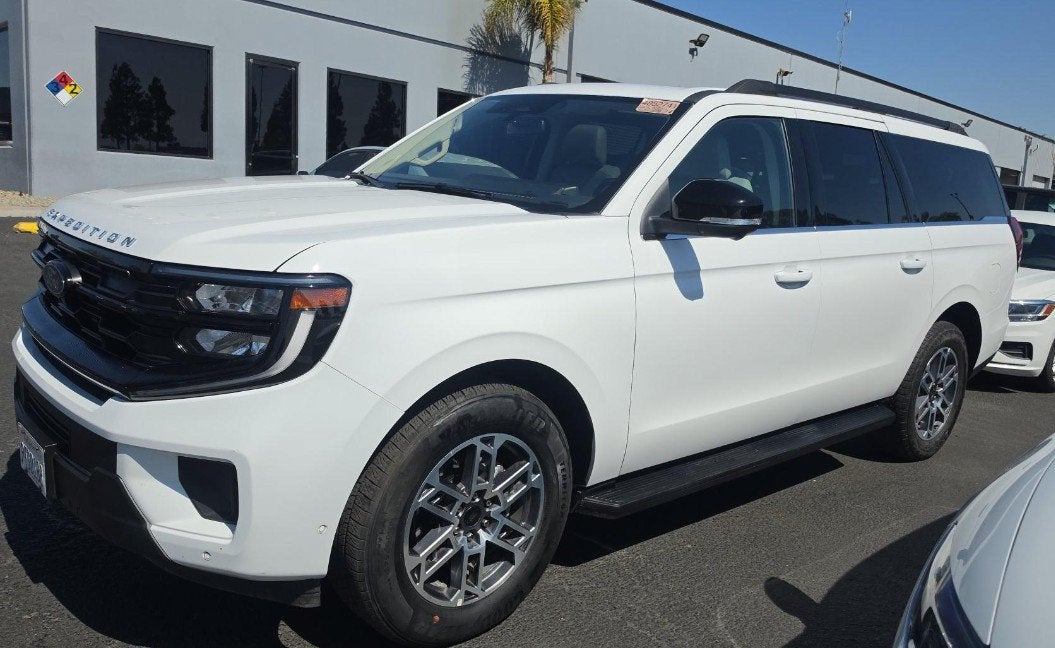 2025 Ford Expedition Max Active