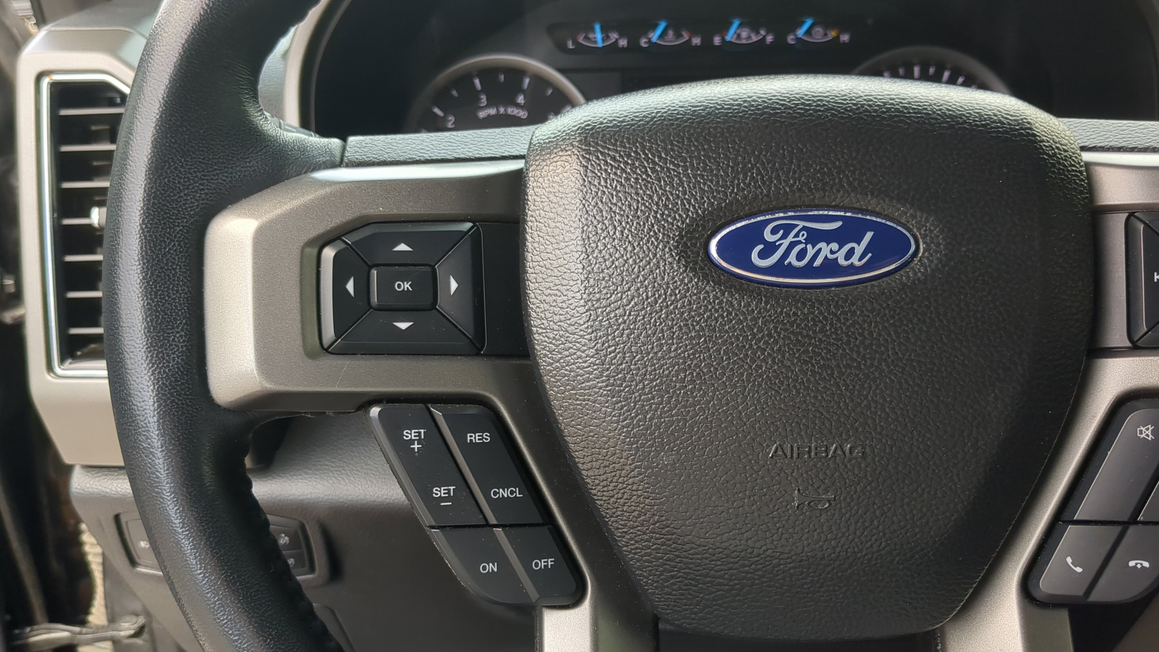 2021 Ford Expedition Max XLT