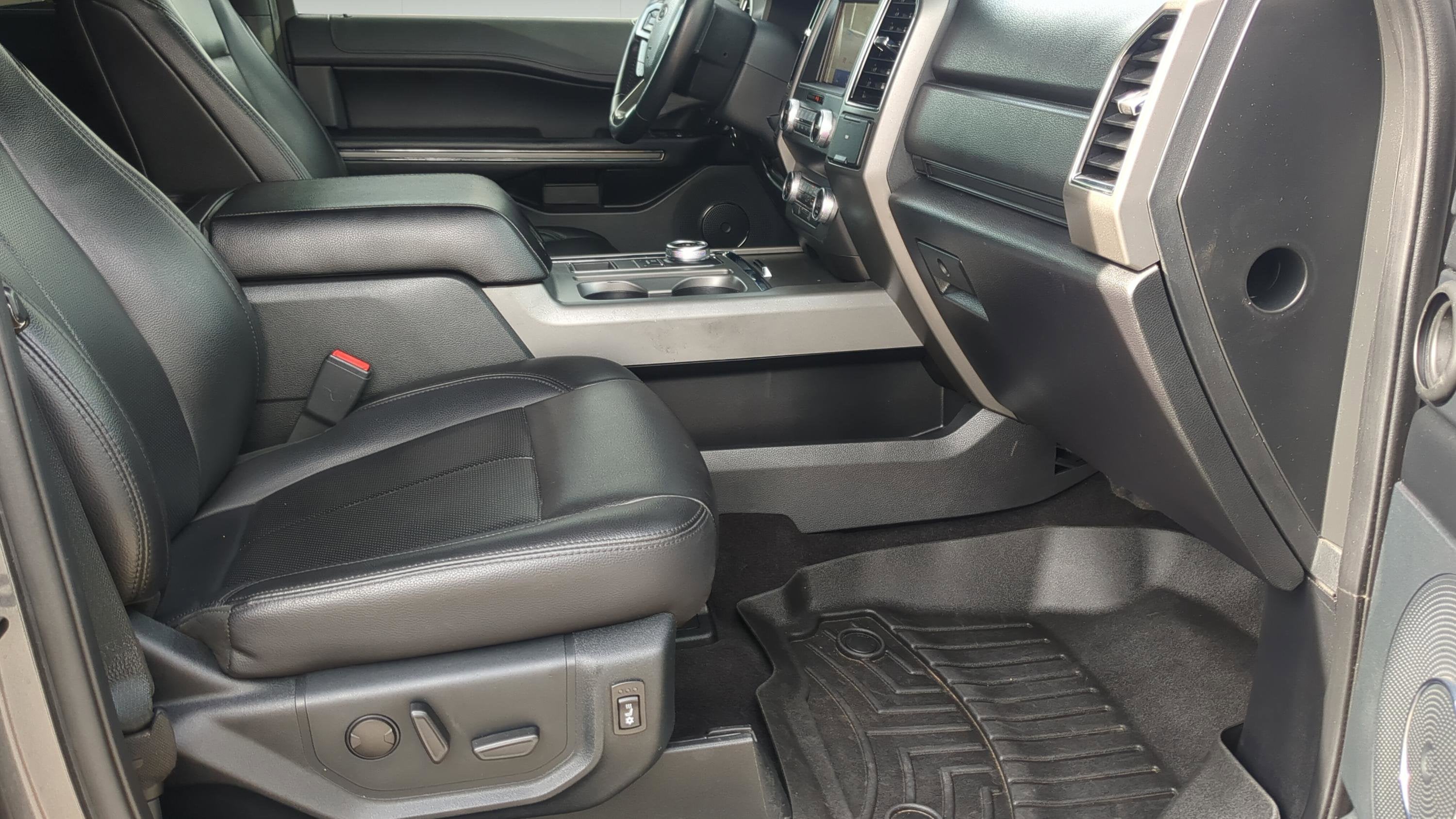 2021 Ford Expedition Max XLT