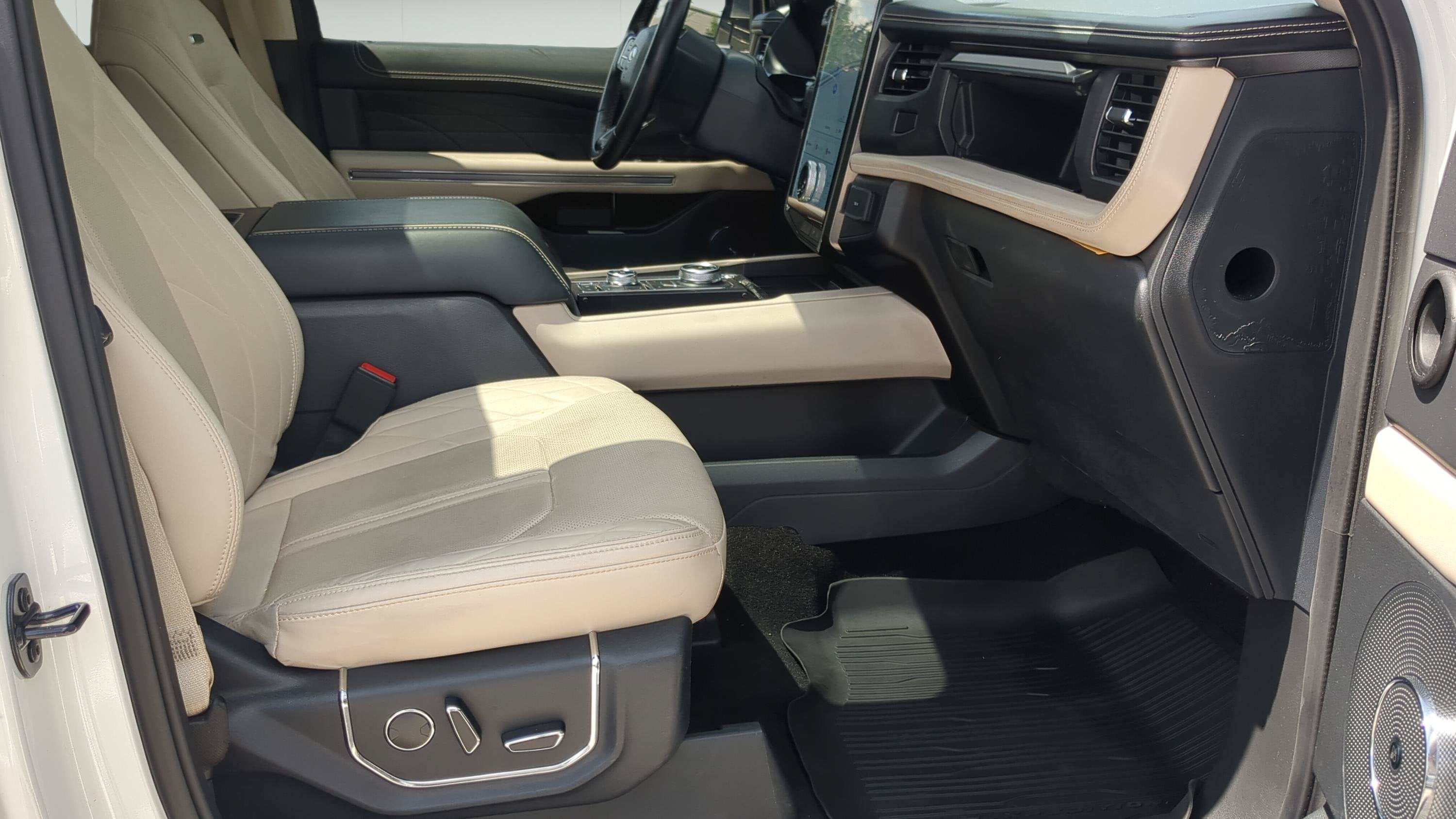 2023 Ford Expedition Max Platinum