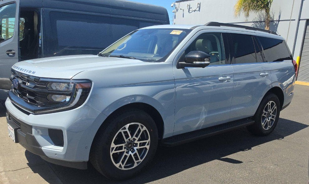 2025 Ford Expedition Active