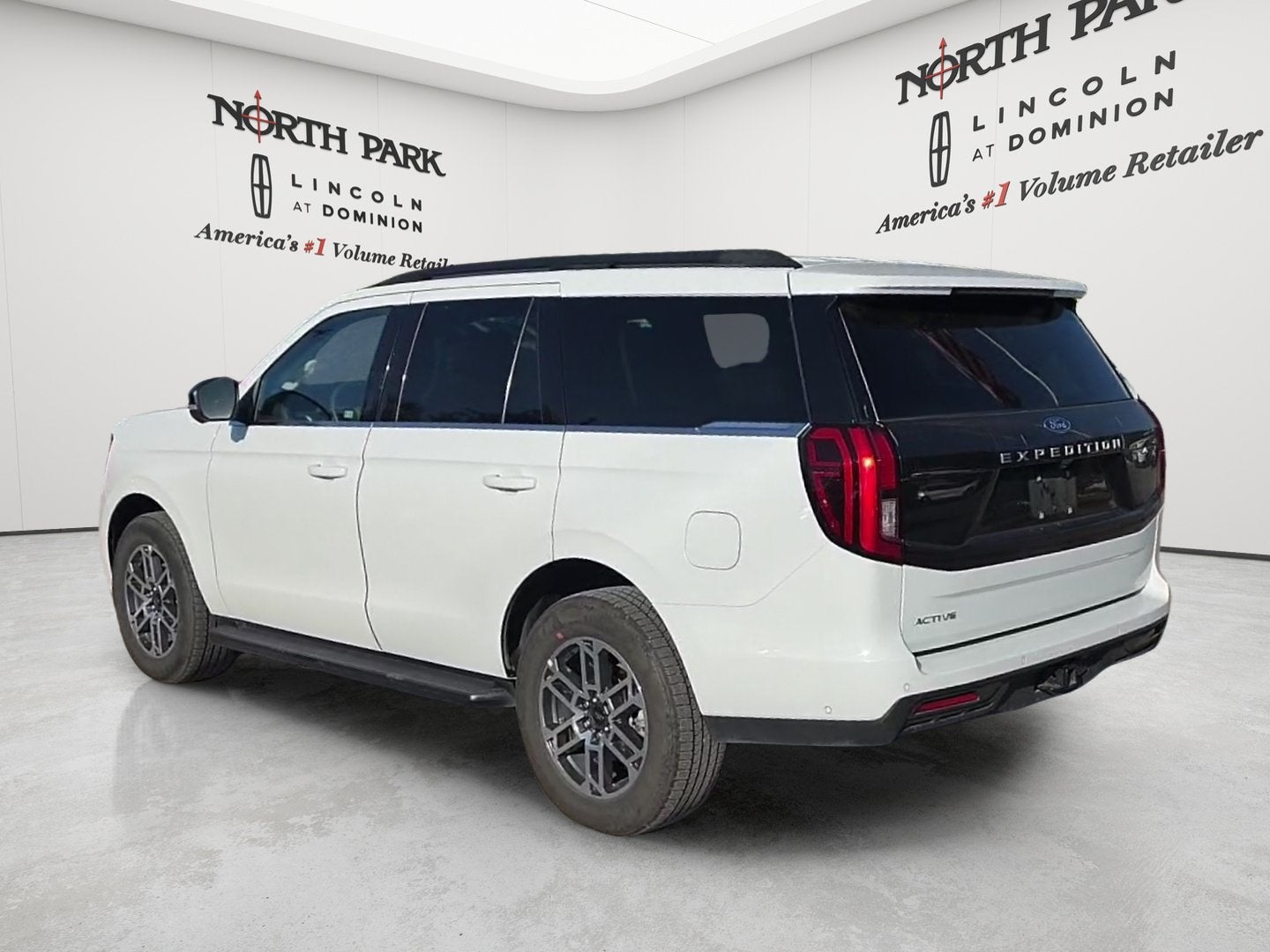 2025 Ford Expedition Active
