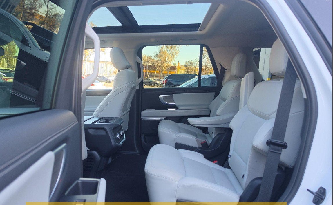 2025 Ford Expedition Platinum