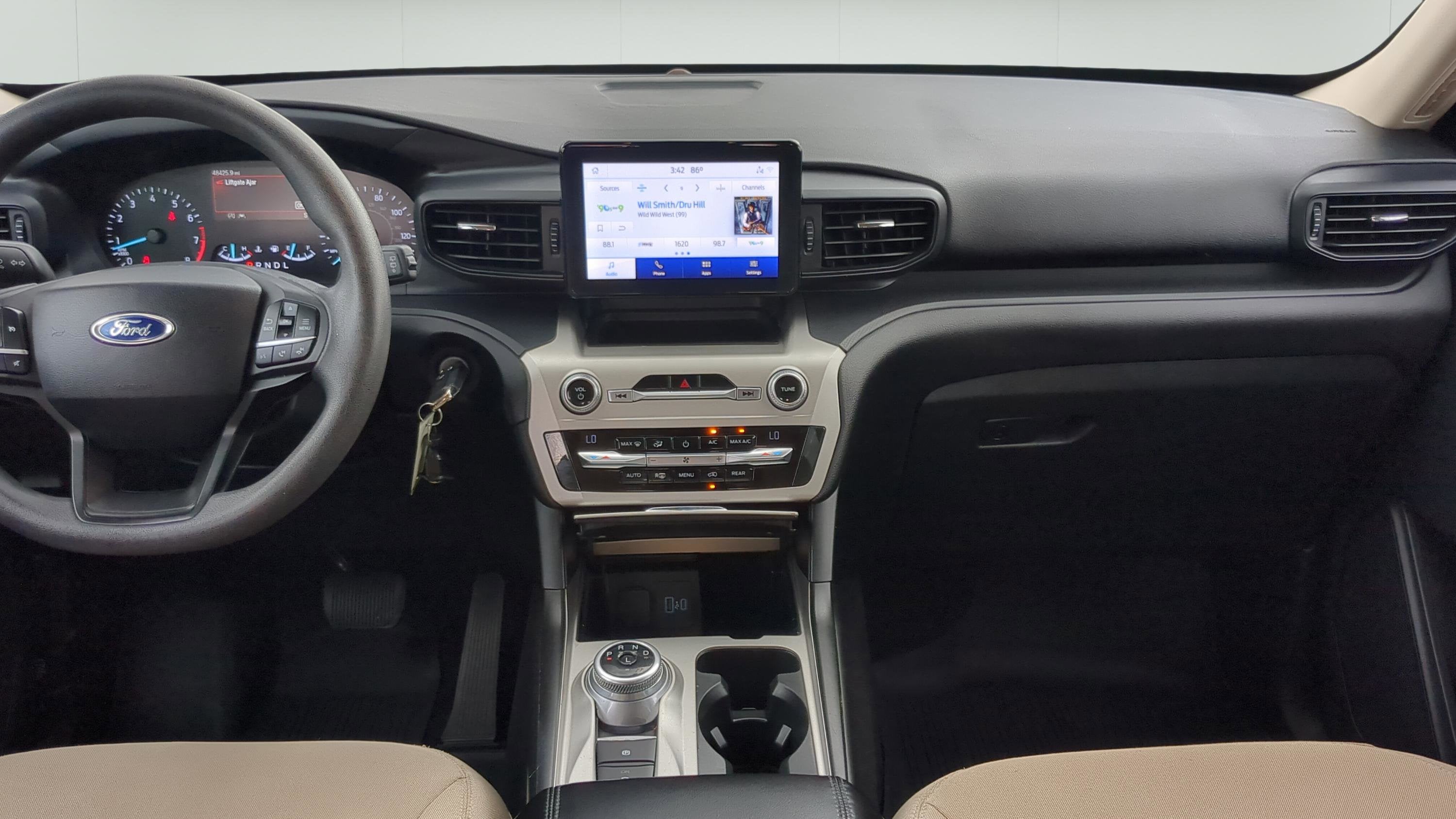 2021 Ford Explorer Base