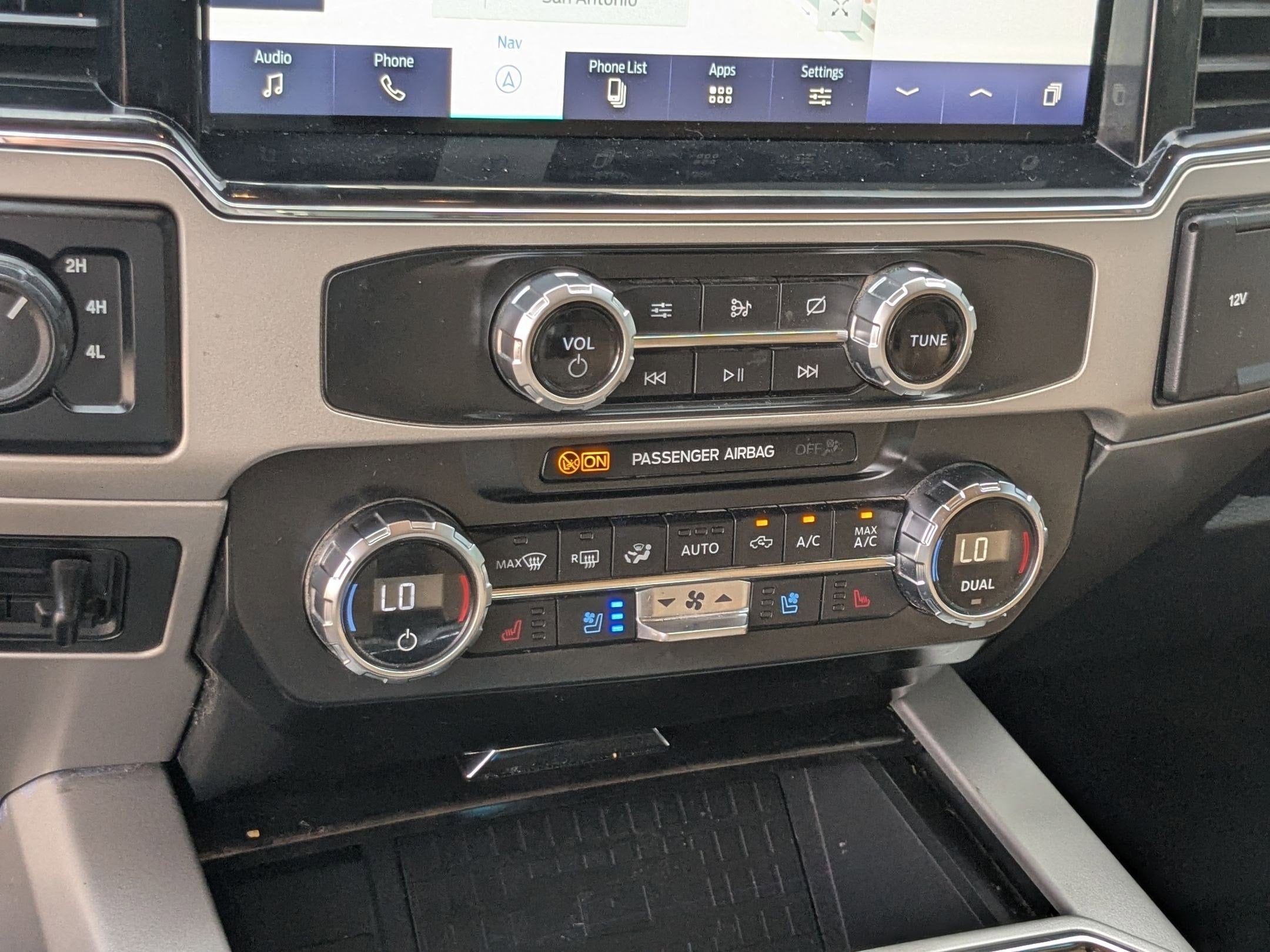 2022 Ford Super Duty F-250 SRW LARIAT