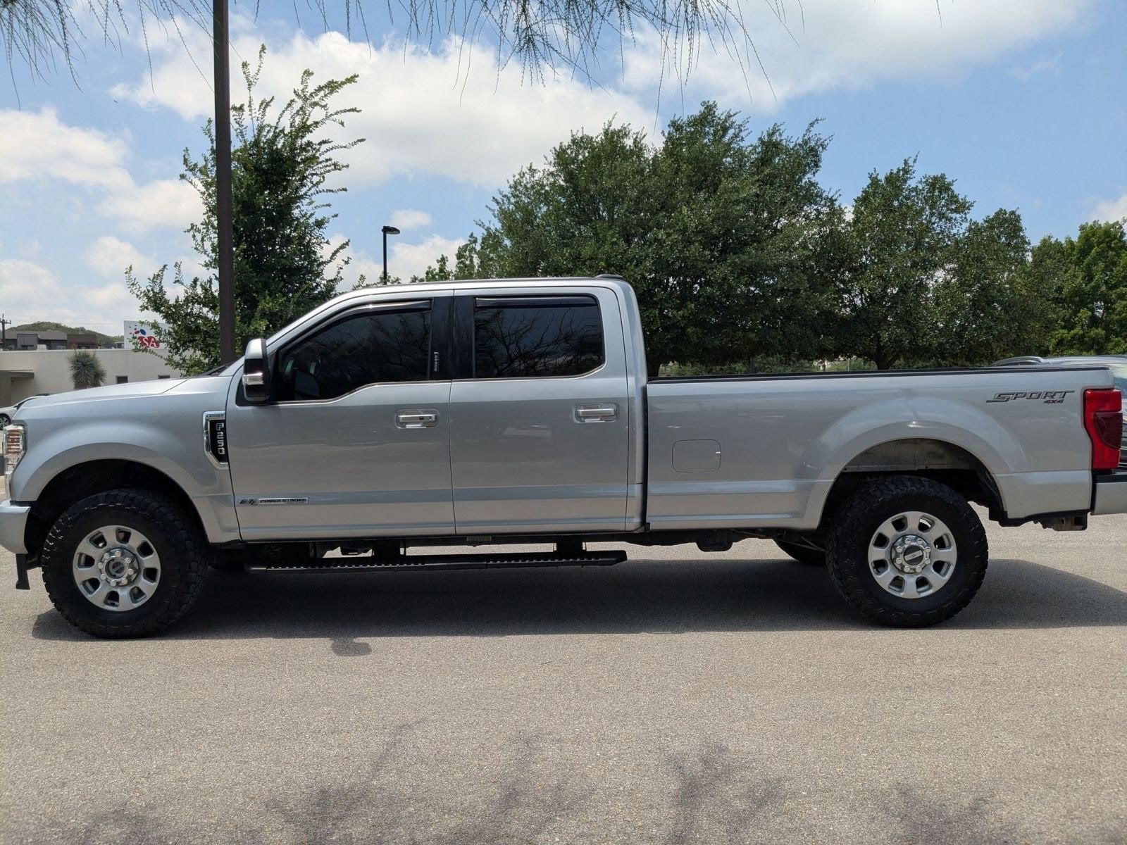 2022 Ford Super Duty F-250 SRW LARIAT