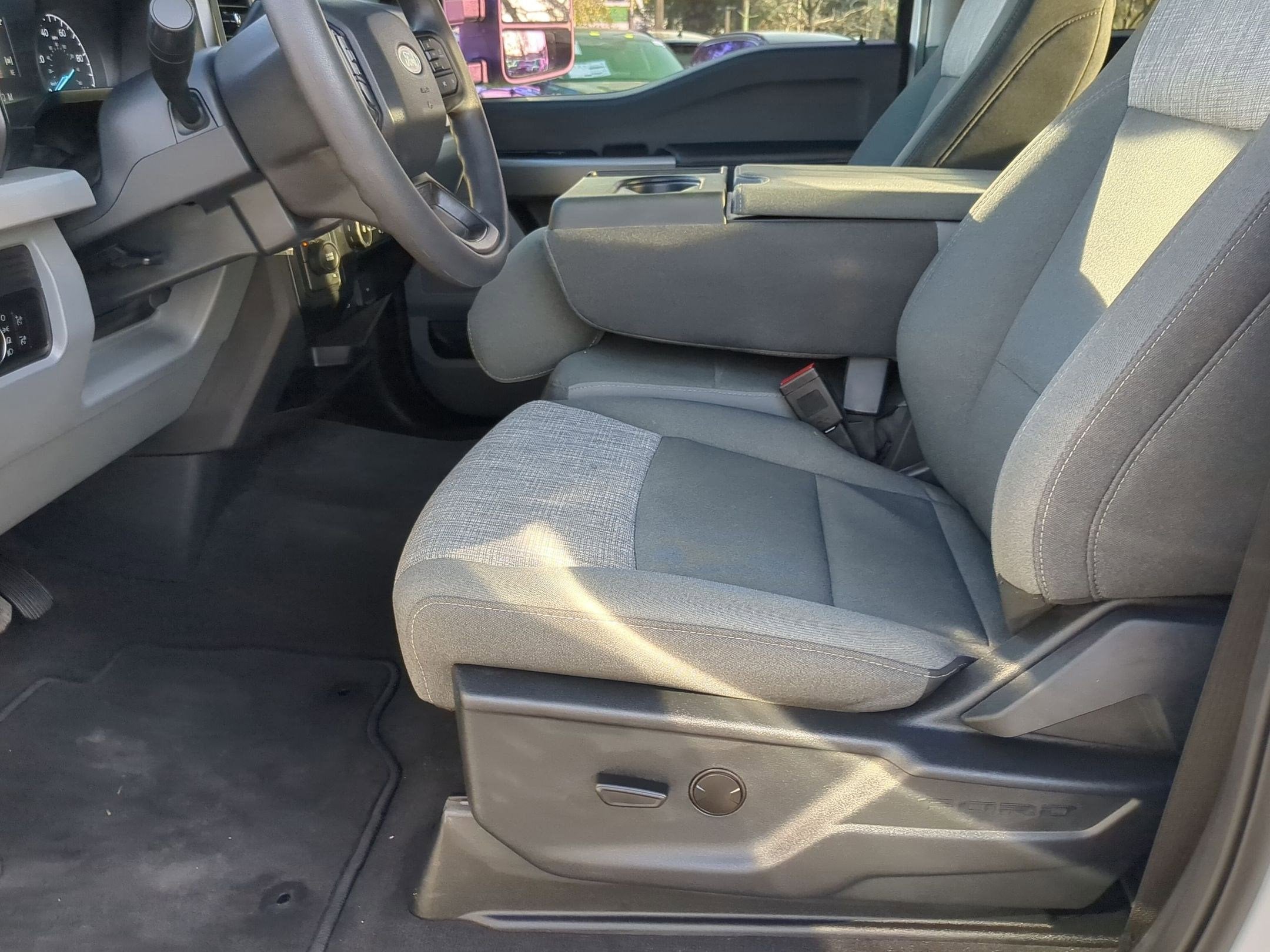 2026 Ford Super Duty F-350 DRW XLT