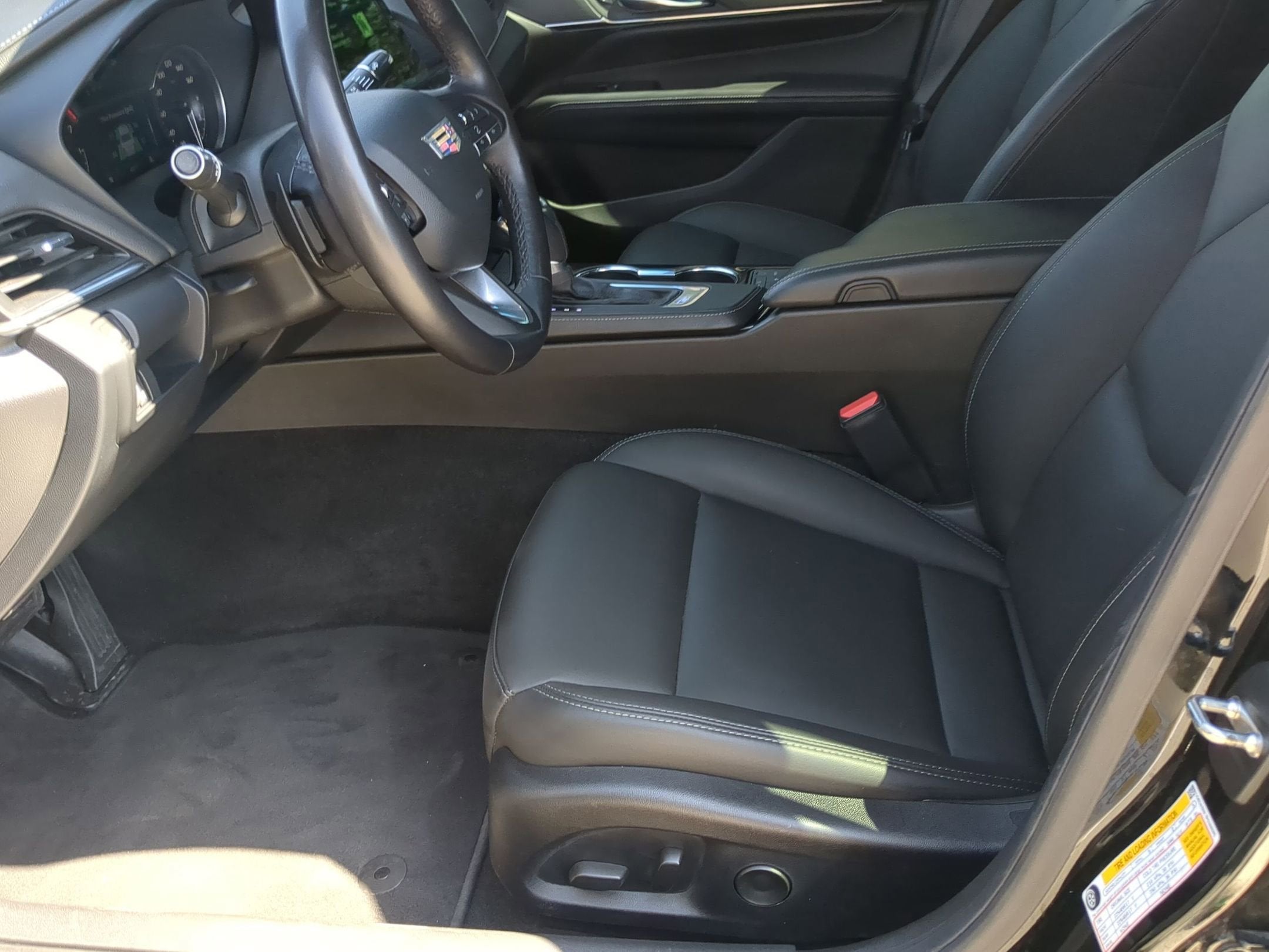 2023 Cadillac CT4 Luxury