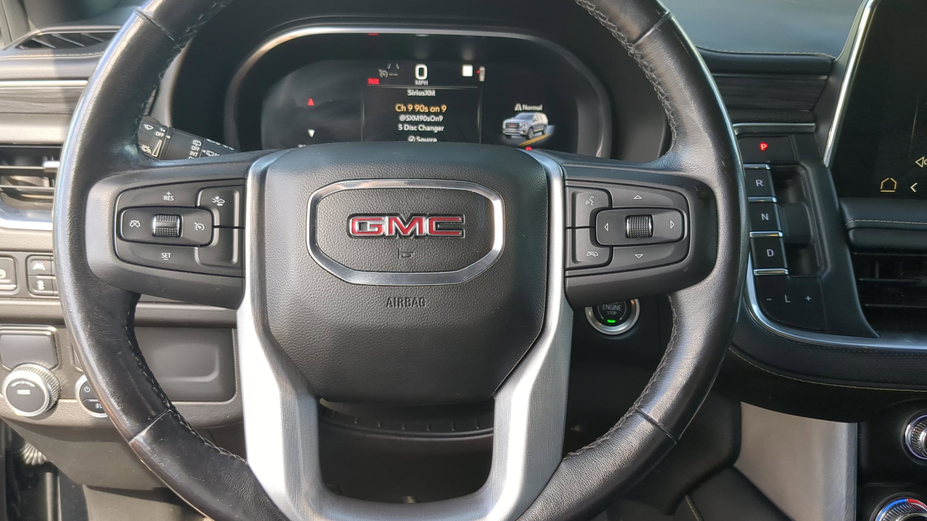 2022 GMC Yukon SLT