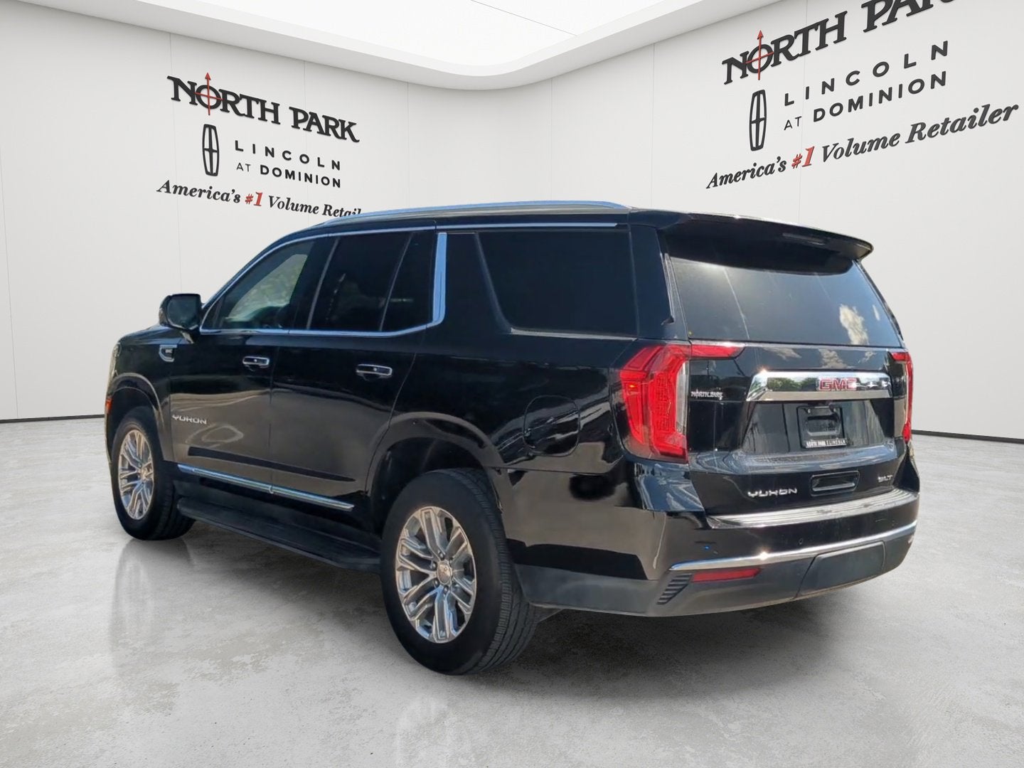 2022 GMC Yukon SLT