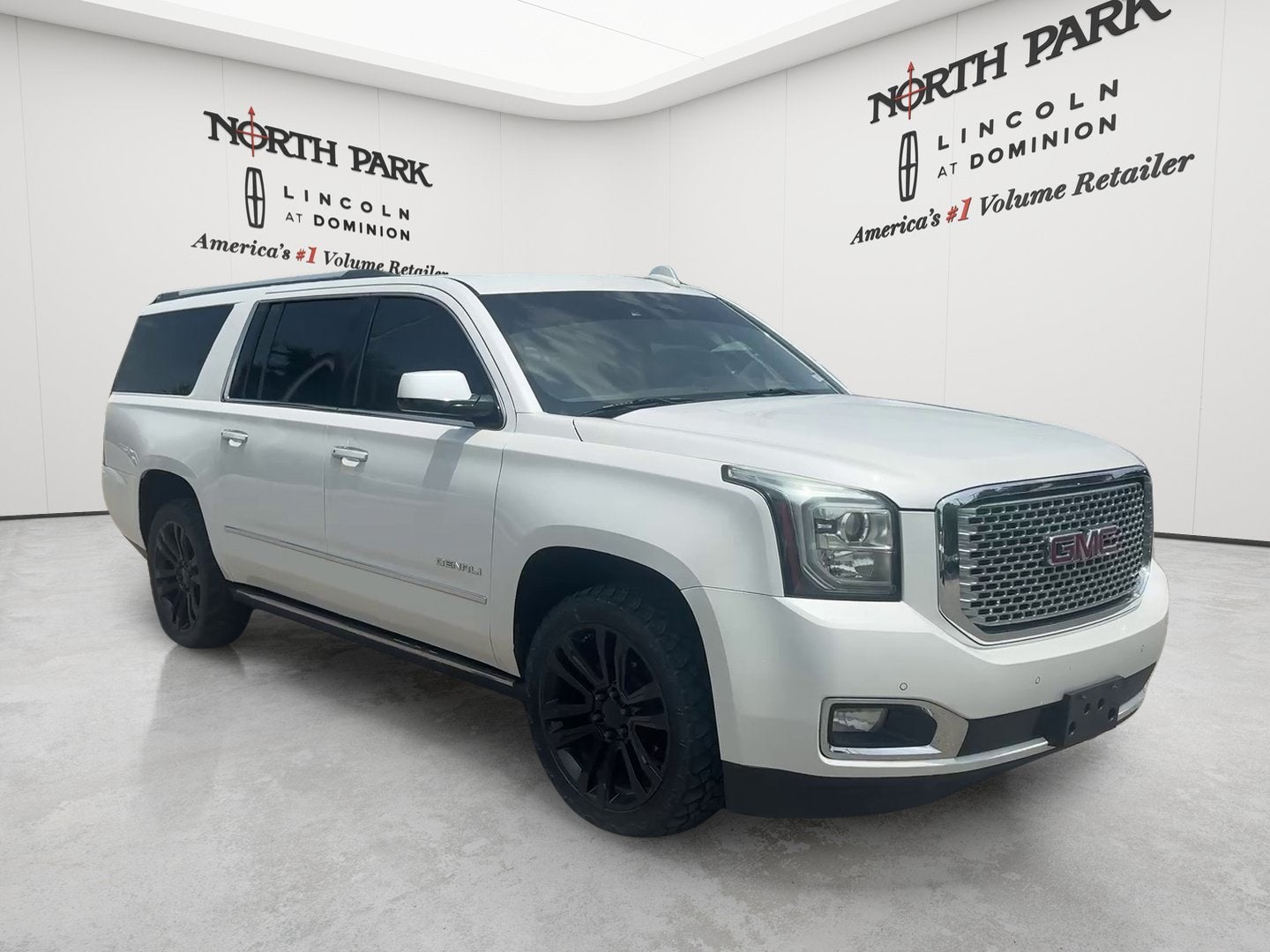 2017 GMC Yukon XL Denali