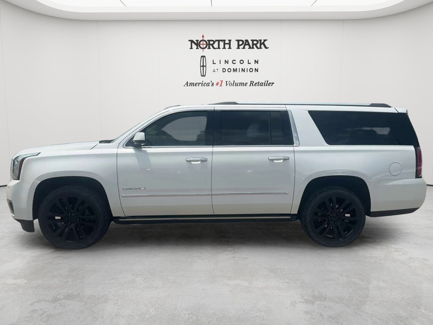 2017 GMC Yukon XL Denali