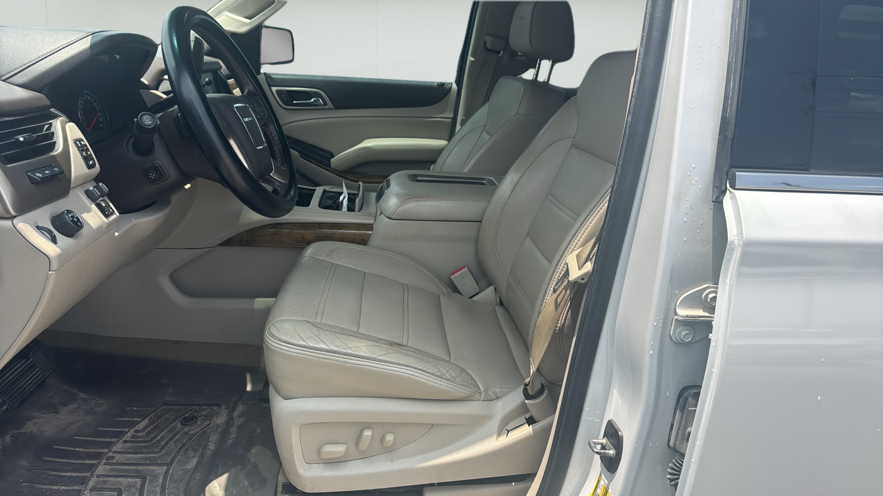 2017 GMC Yukon XL Denali