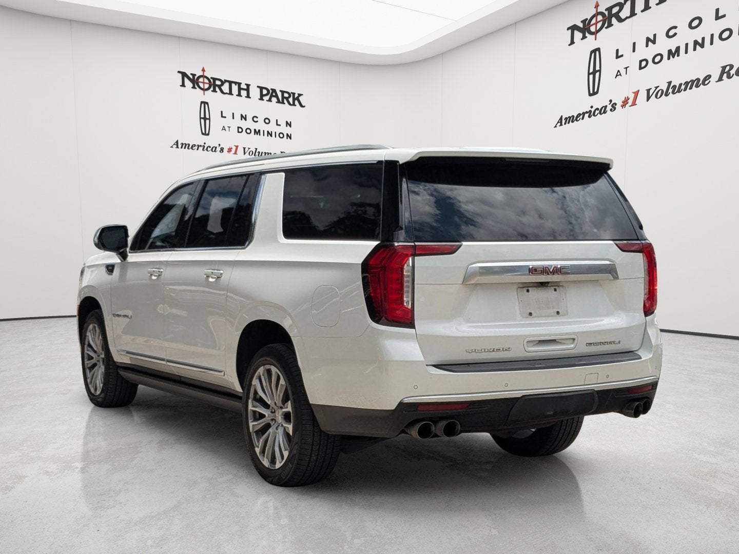 2022 GMC Yukon XL Denali