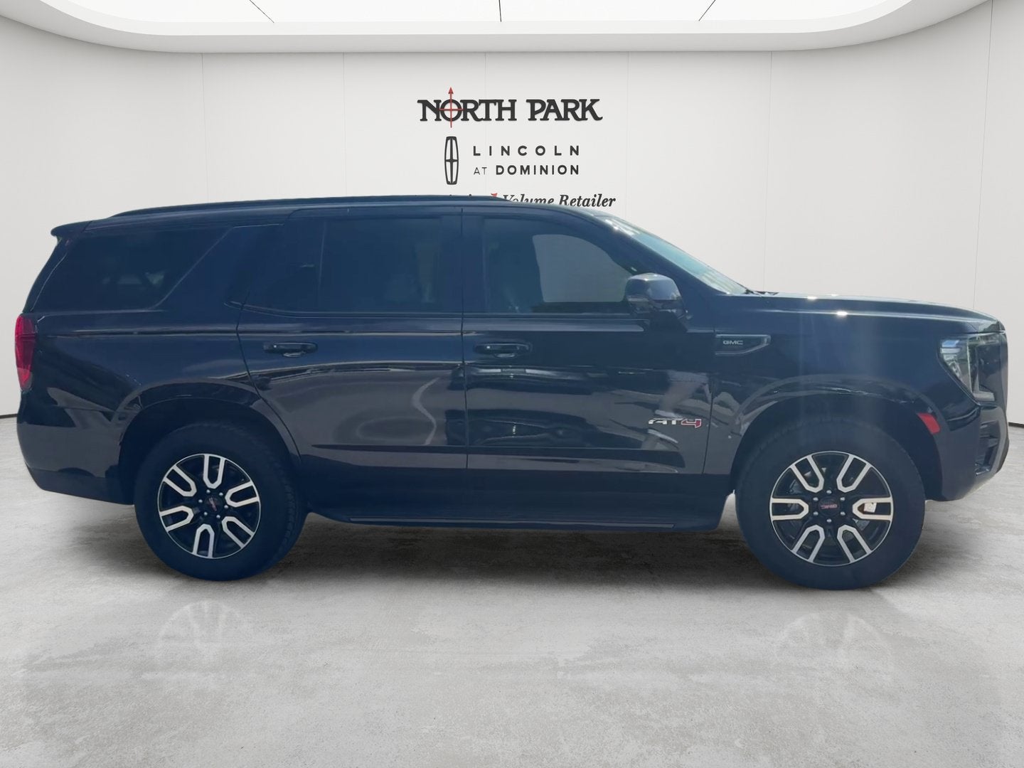 2024 GMC Yukon AT4