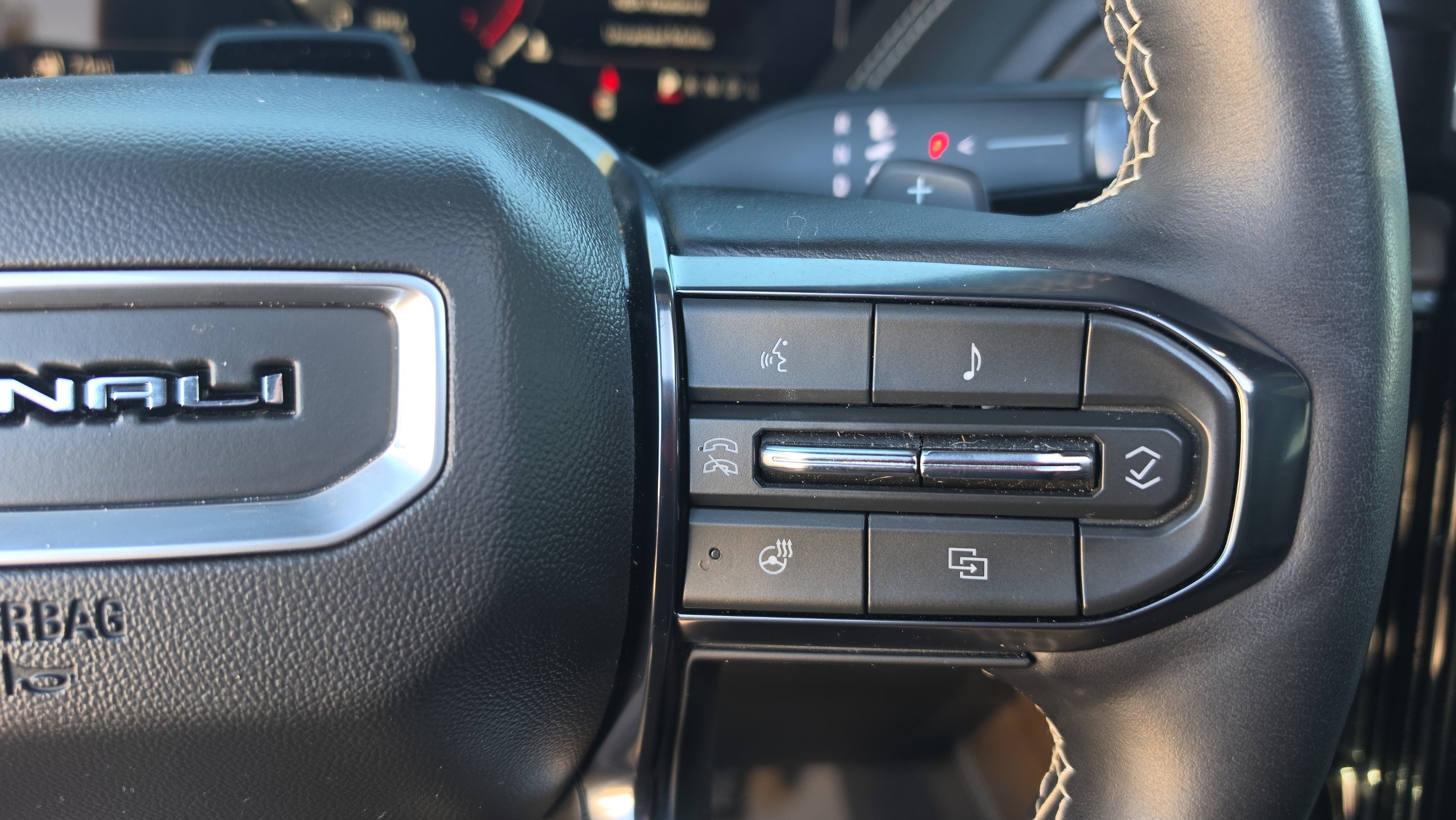 2025 GMC Yukon Denali Ultimate