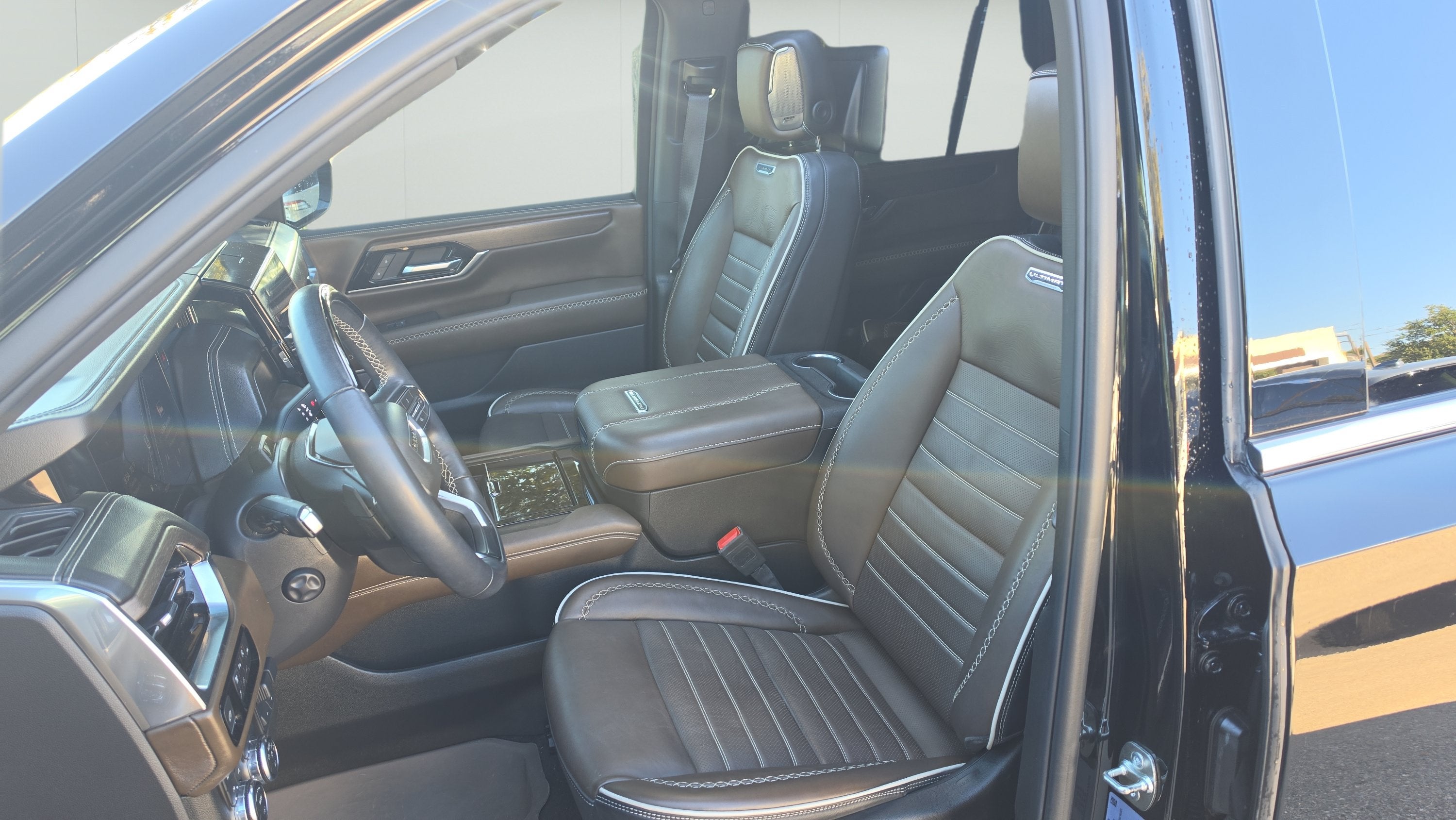 2025 GMC Yukon Denali Ultimate