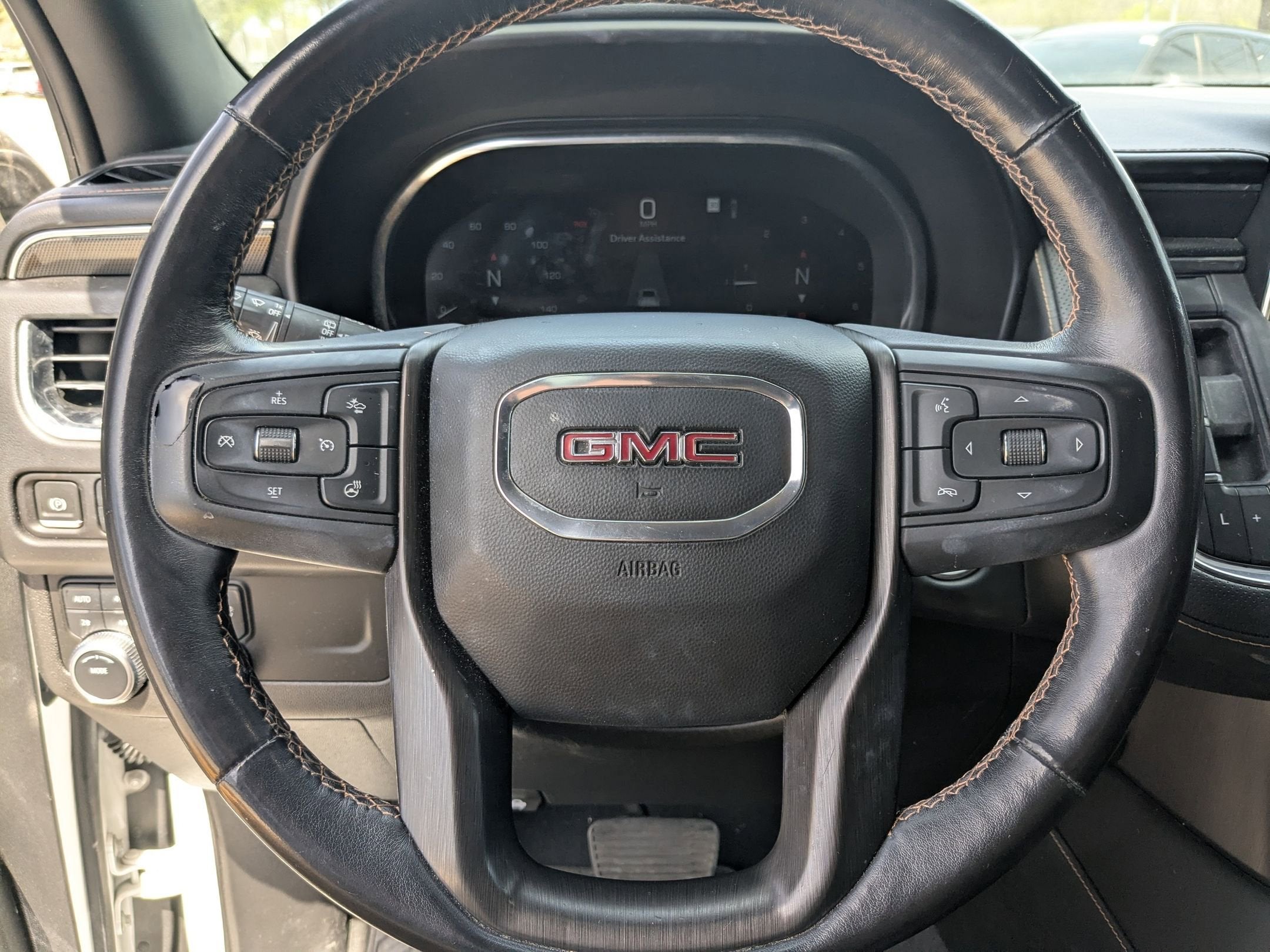 2023 GMC Yukon XL AT4