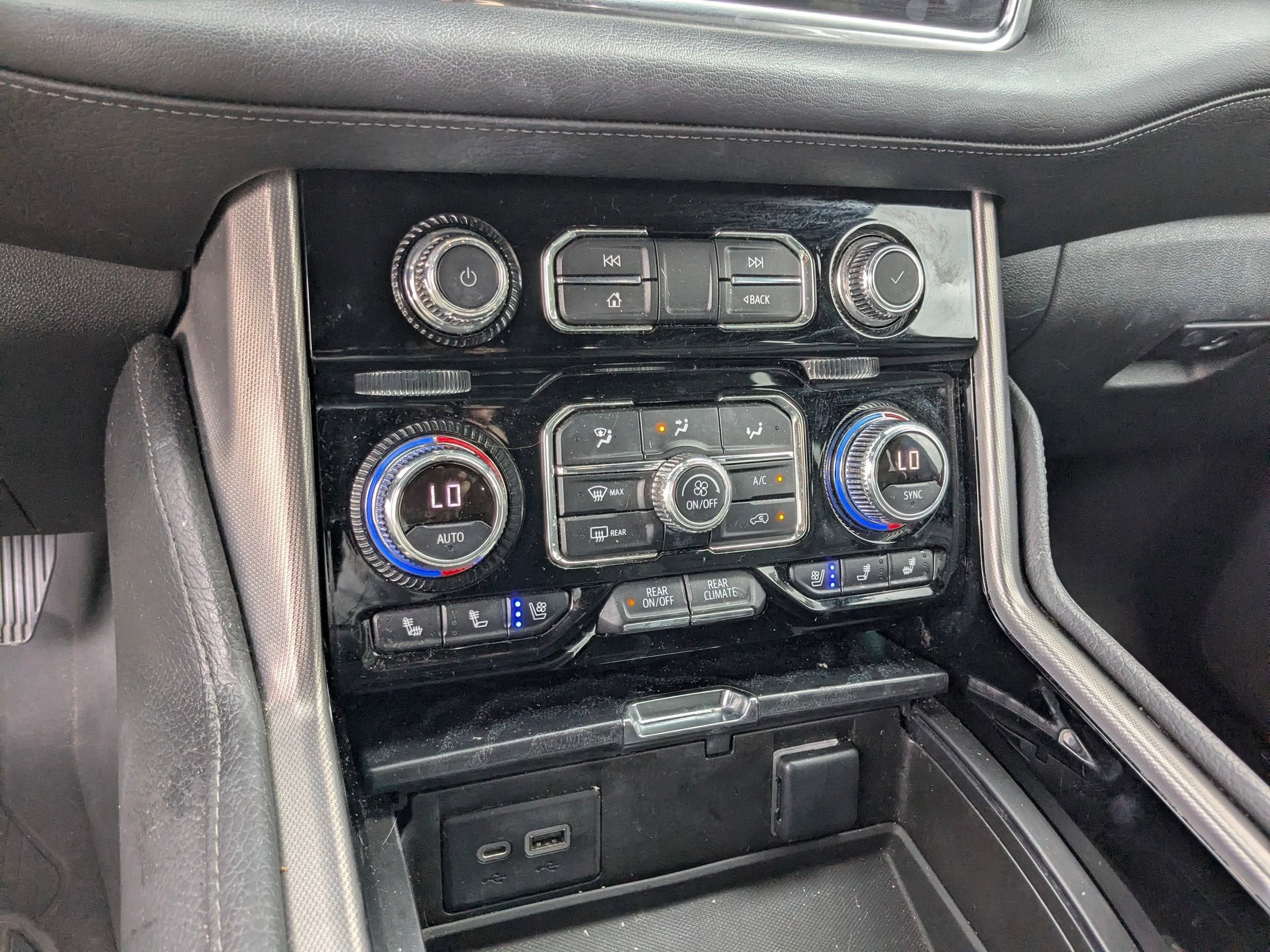 2022 GMC Yukon XL Denali