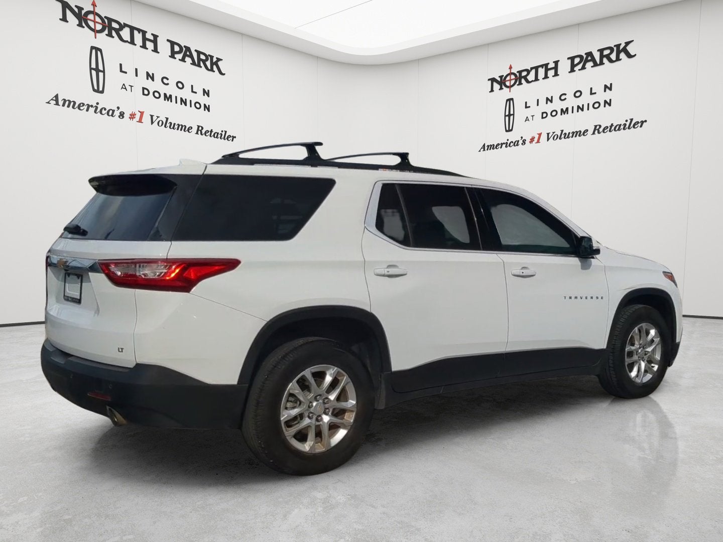 2019 Chevrolet Traverse LT Cloth