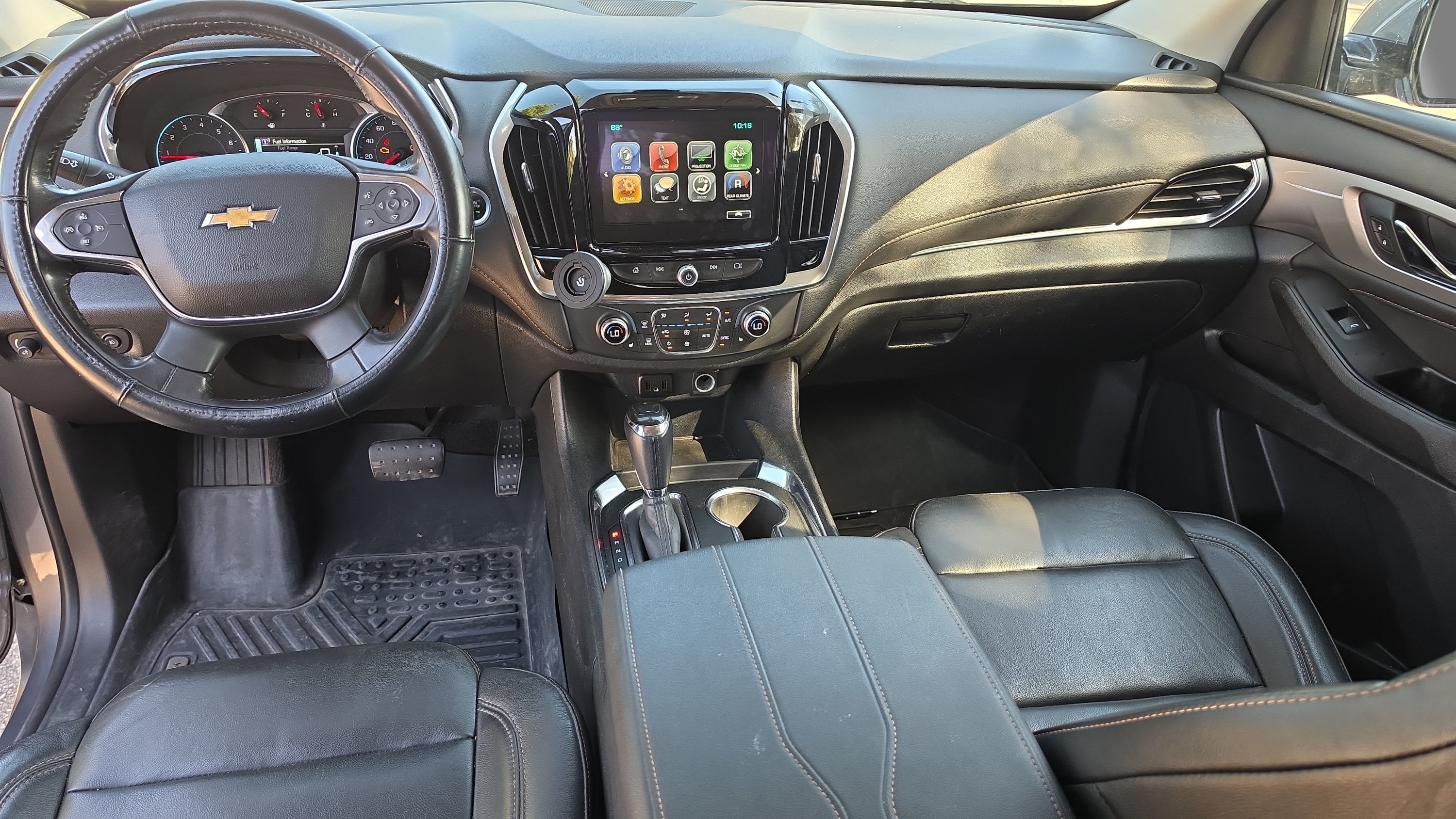 2019 Chevrolet Traverse LT Leather