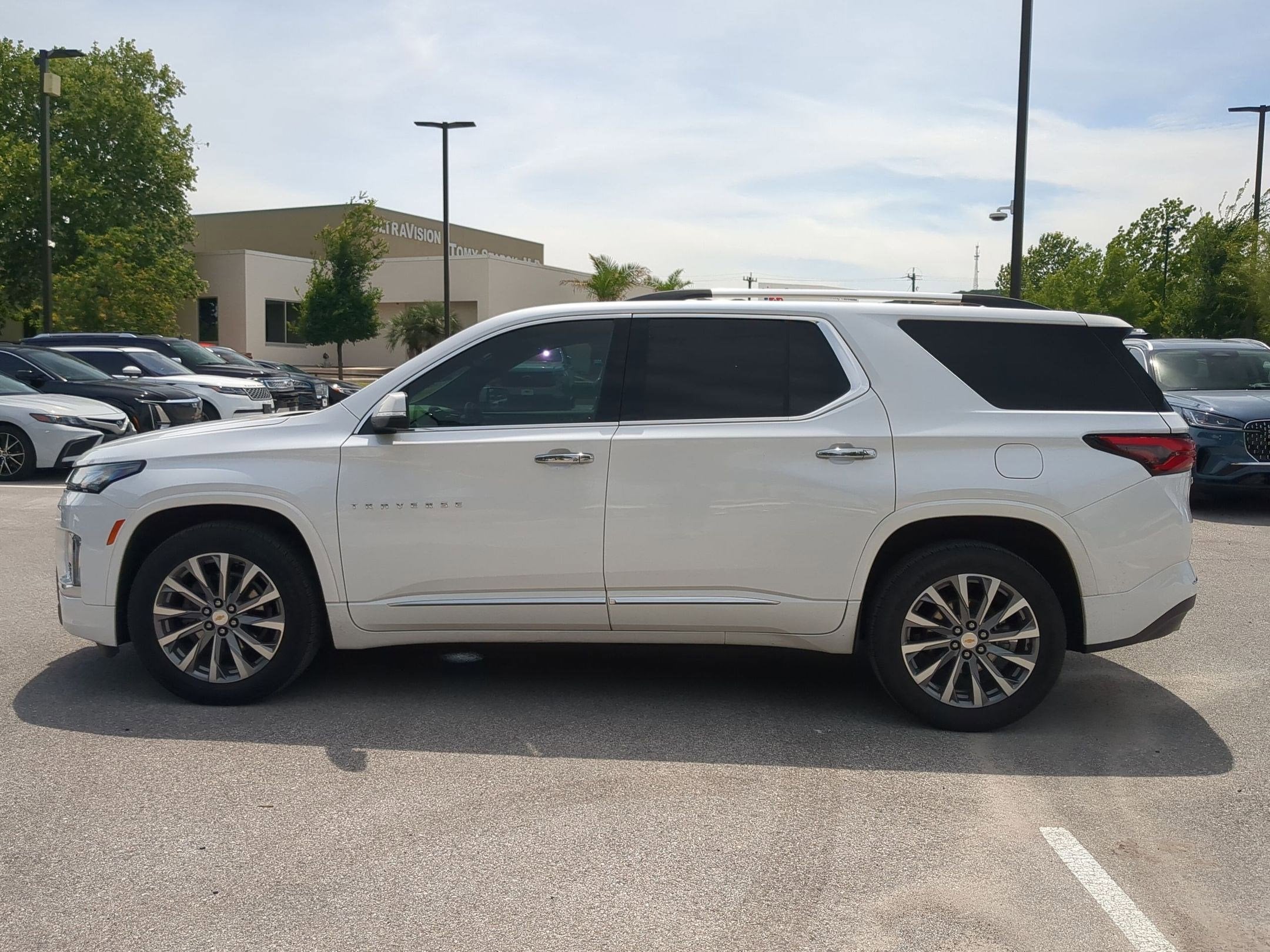 2023 Chevrolet Traverse Premier