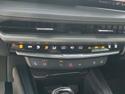 2024 Cadillac XT4 FWD Premium Luxury