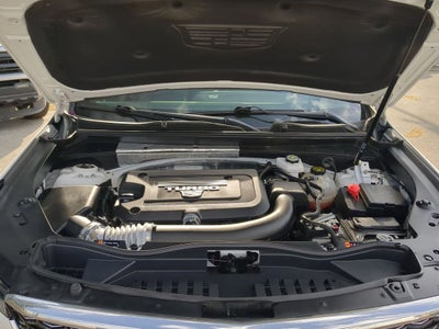 2024 Cadillac XT4 FWD Premium Luxury