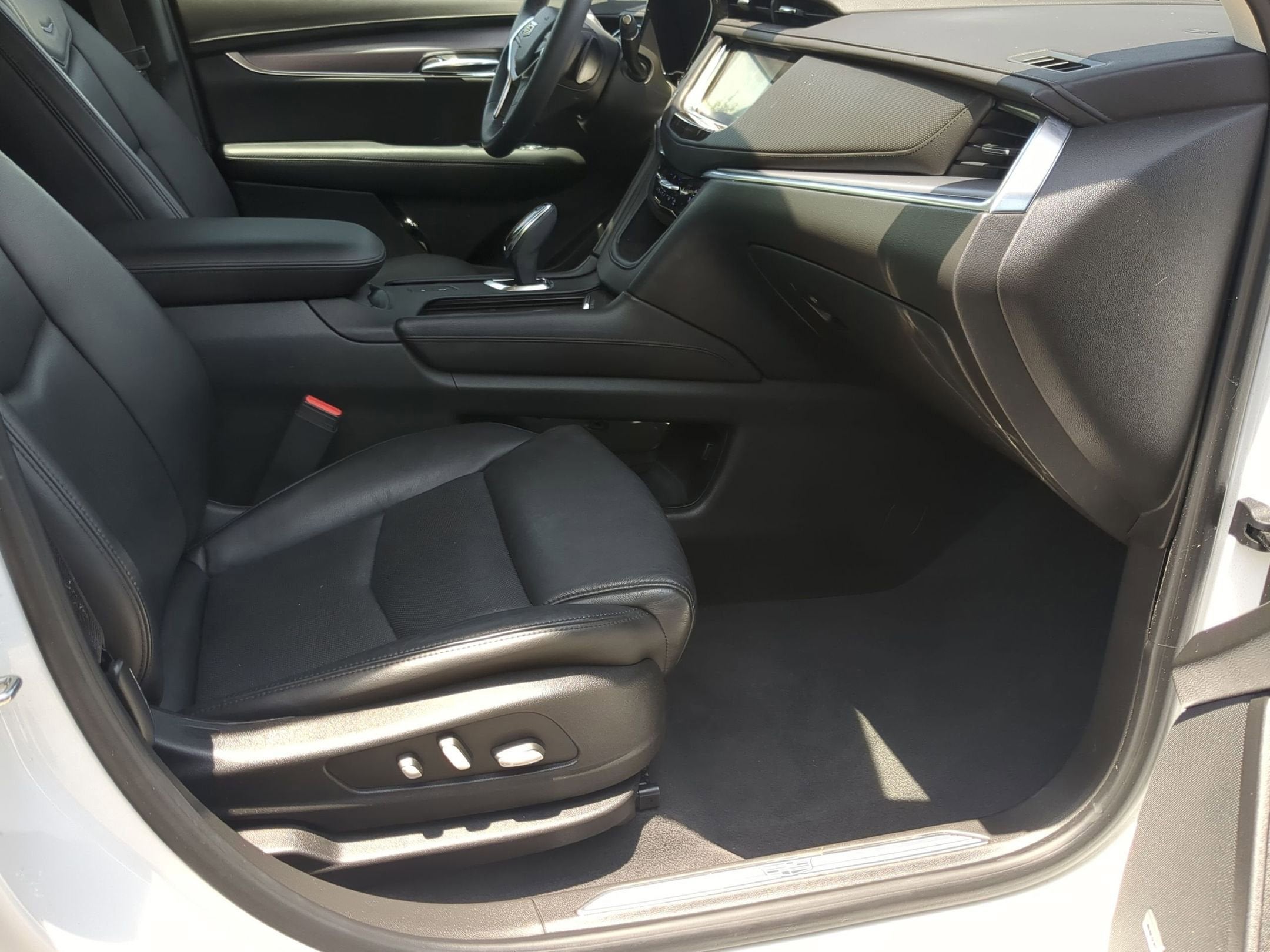 2017 Cadillac XT5 Premium Luxury FWD