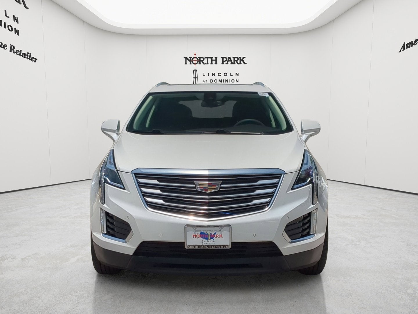 2017 Cadillac XT5 Premium Luxury FWD