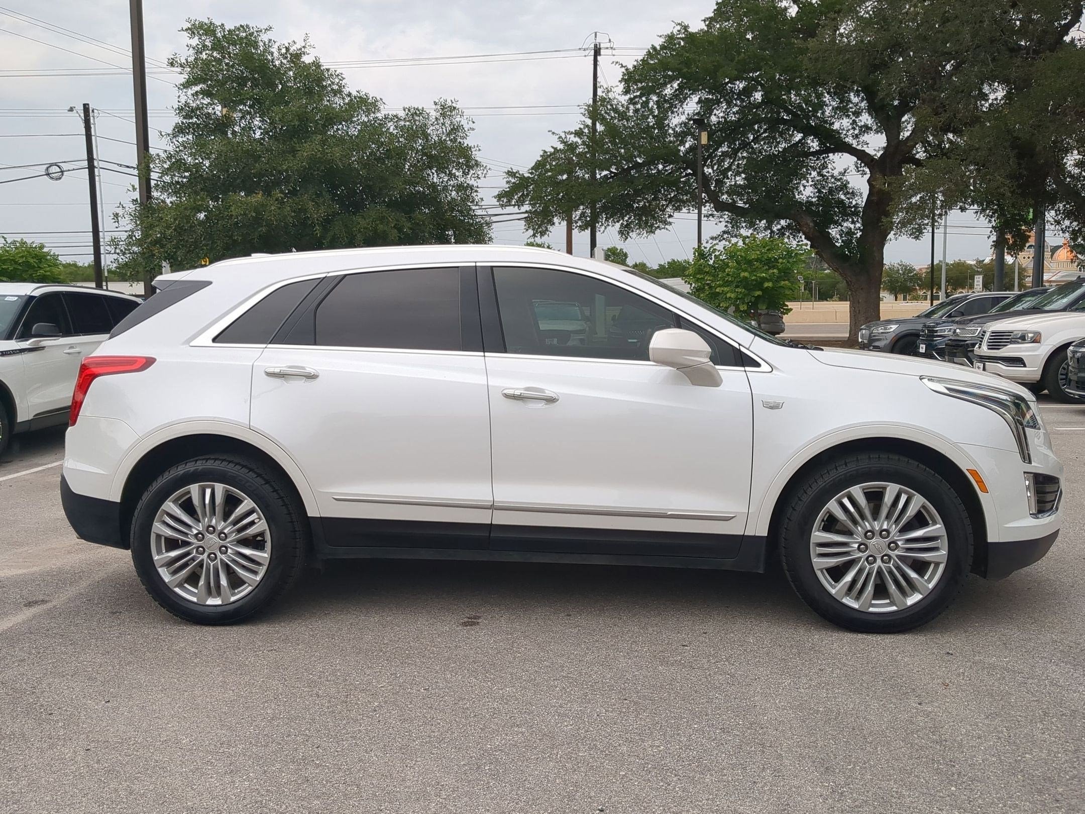 2019 Cadillac XT5 Premium Luxury FWD