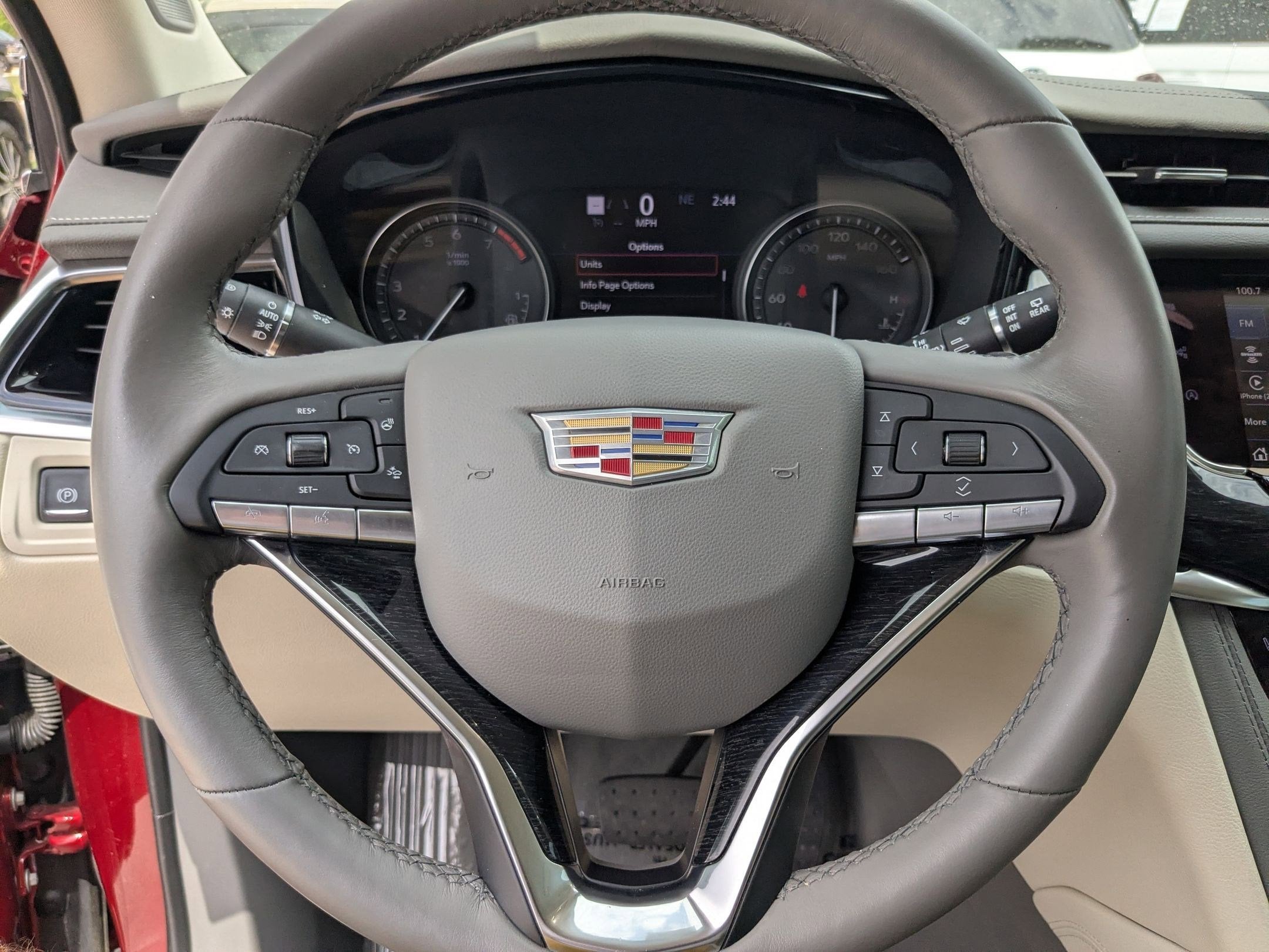 2024 Cadillac XT6 FWD Premium Luxury