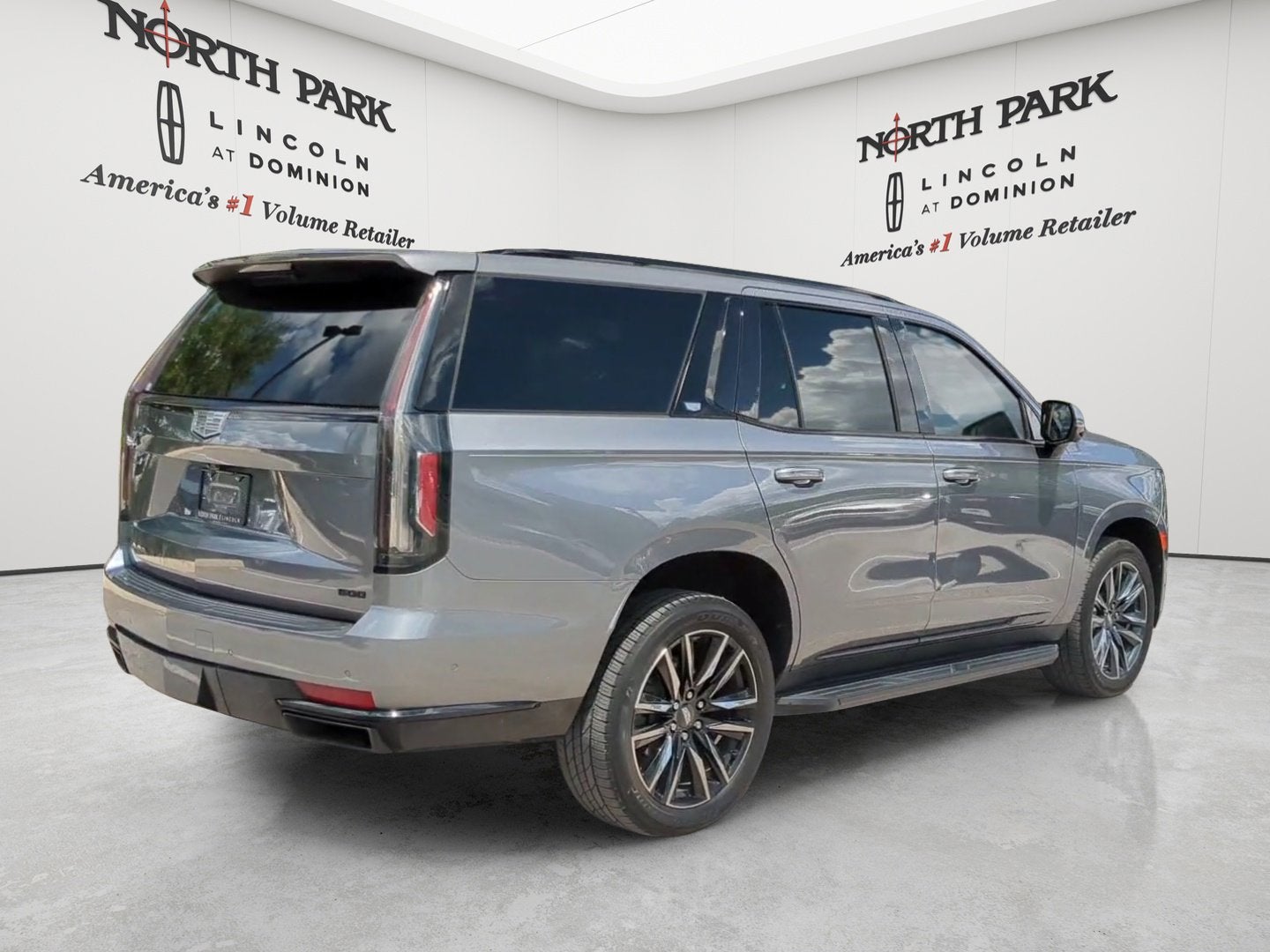 2021 Cadillac Escalade Sport