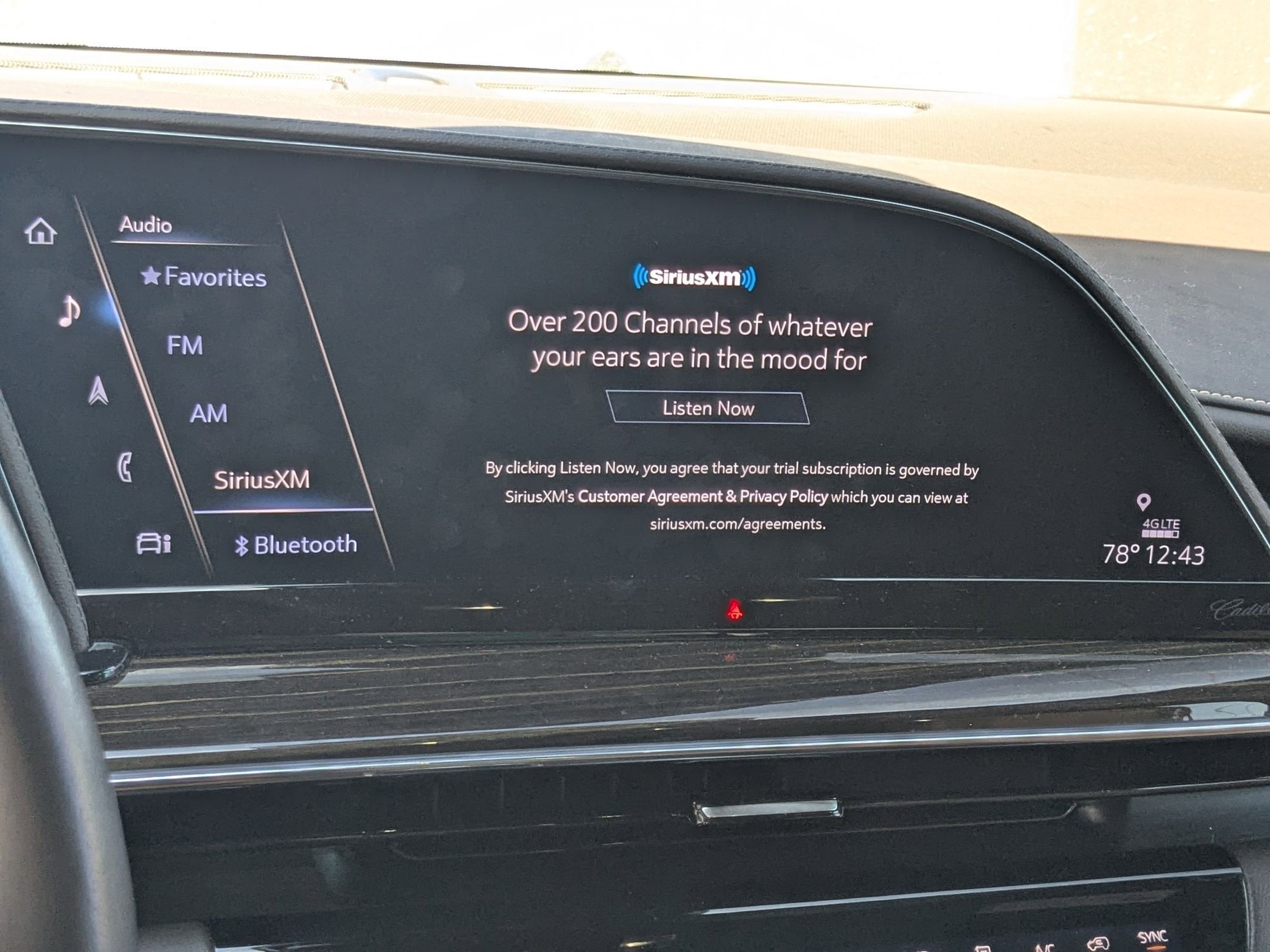 2022 Cadillac Escalade ESV Premium Luxury