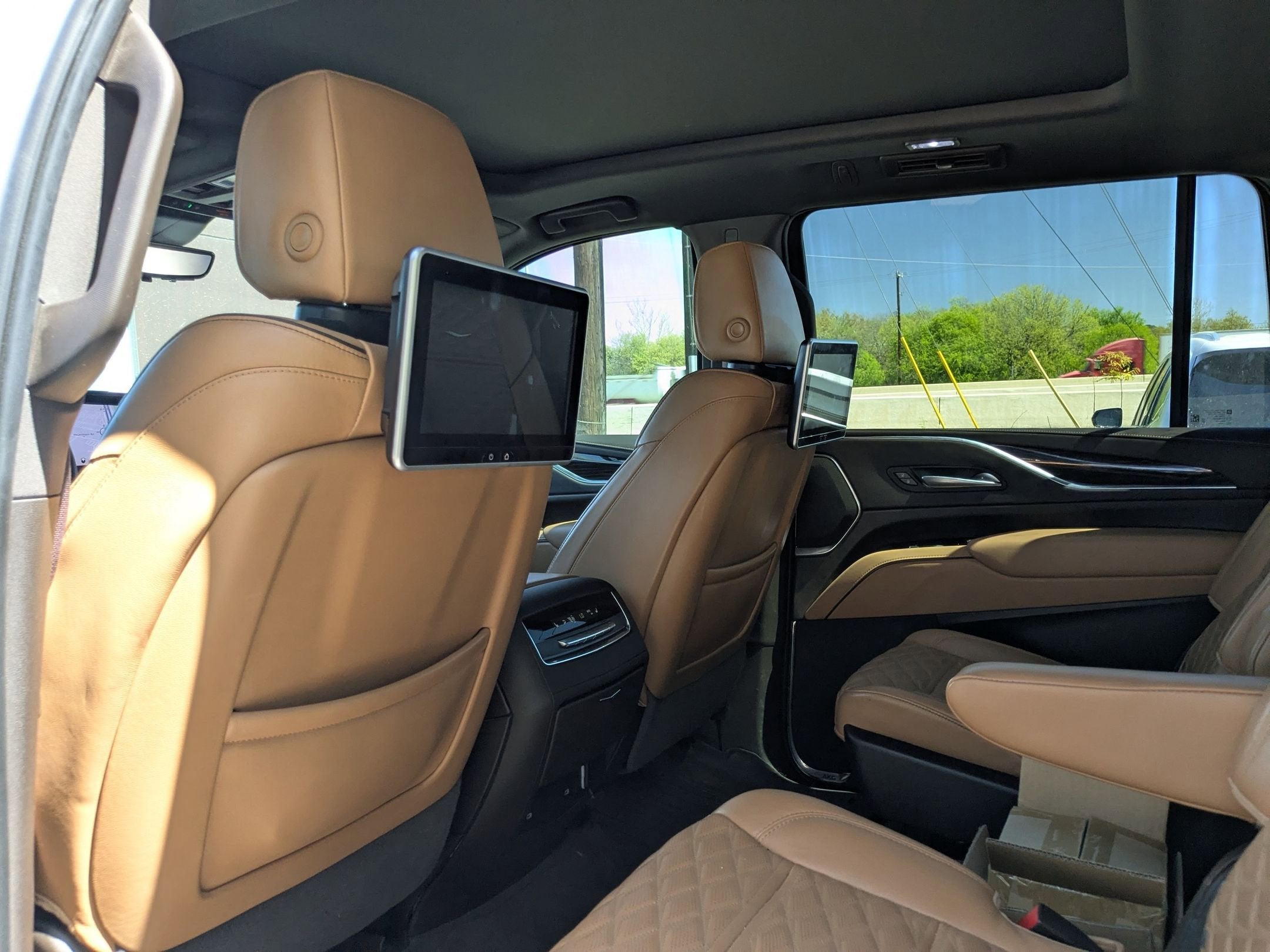 2022 Cadillac Escalade ESV Premium Luxury