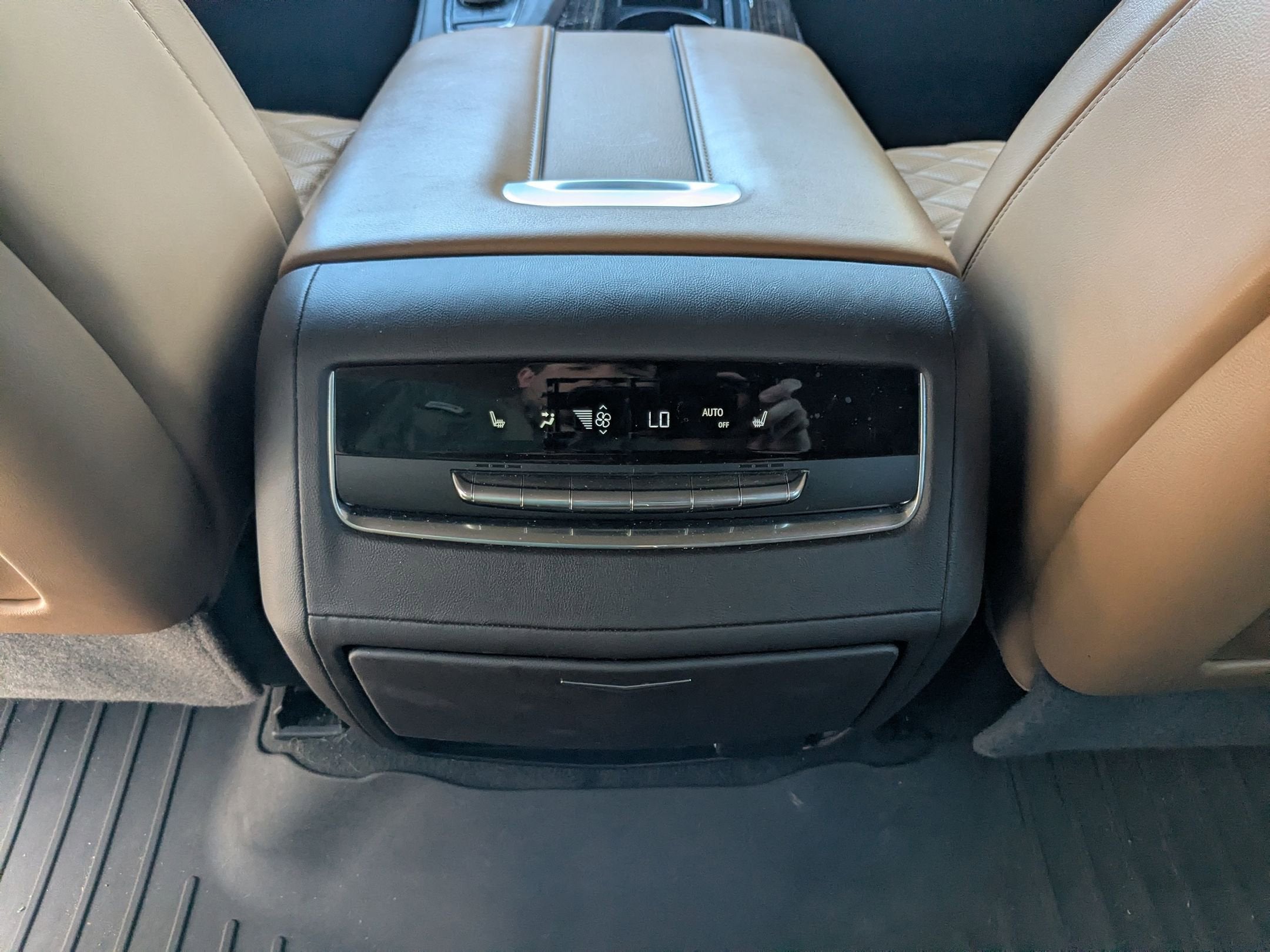 2022 Cadillac Escalade ESV Premium Luxury