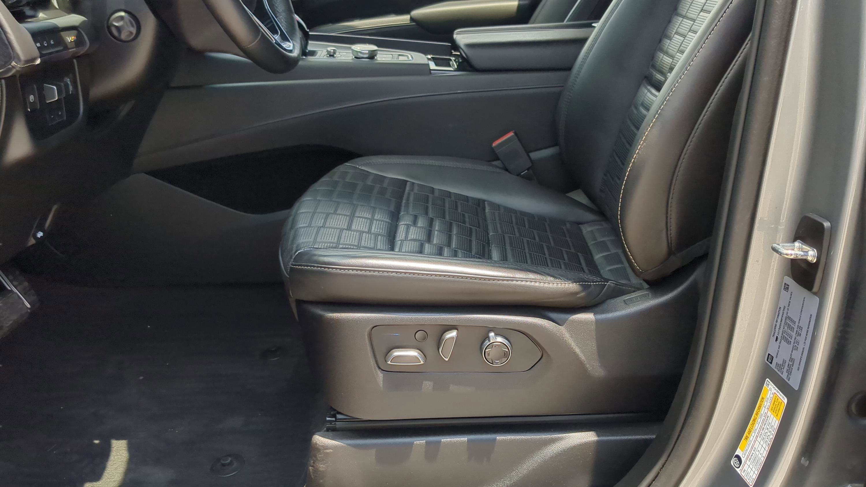 2023 Cadillac Escalade ESV AWD V-Series