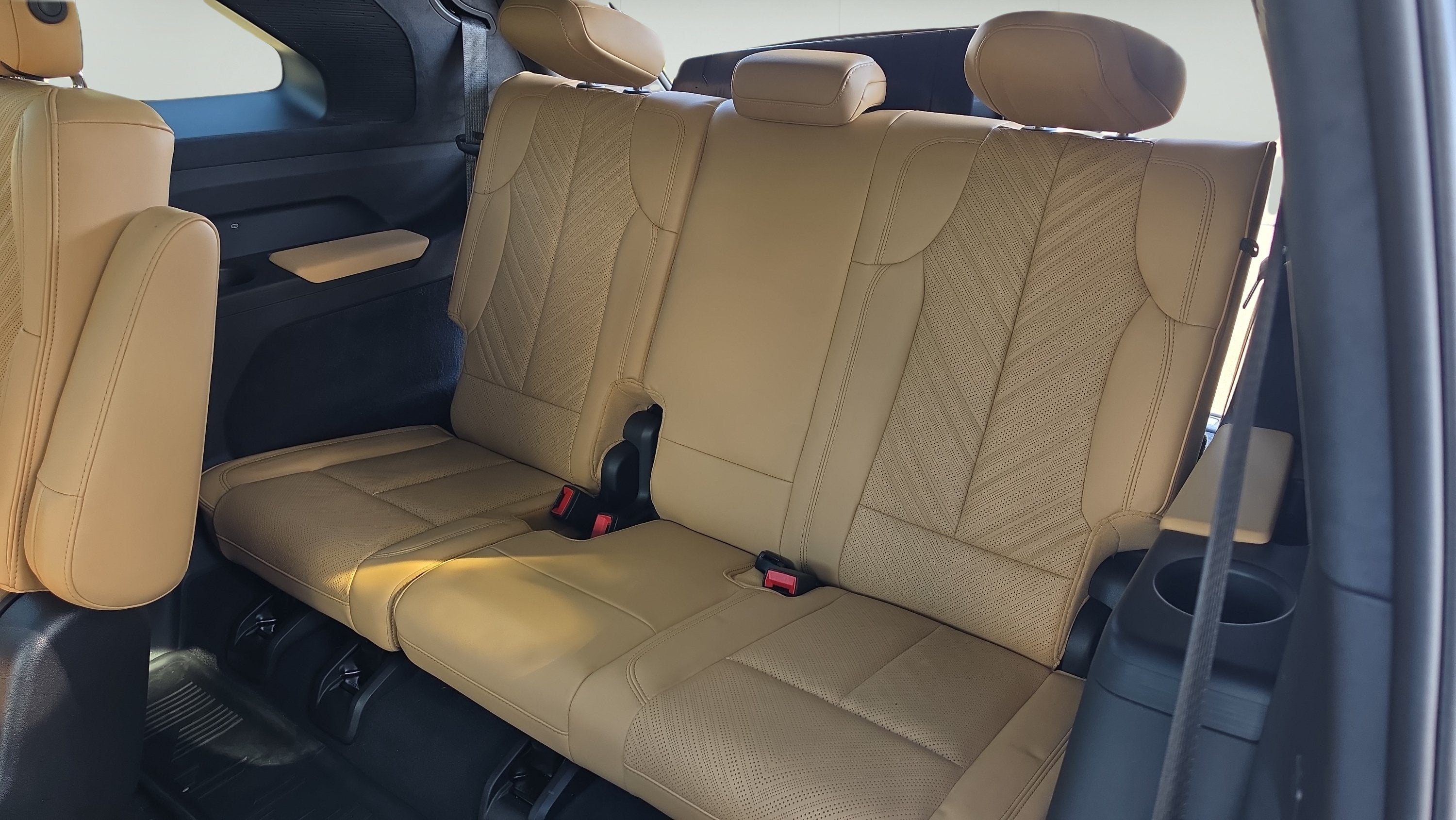 2025 Cadillac ESCALADE IQ Sport 2