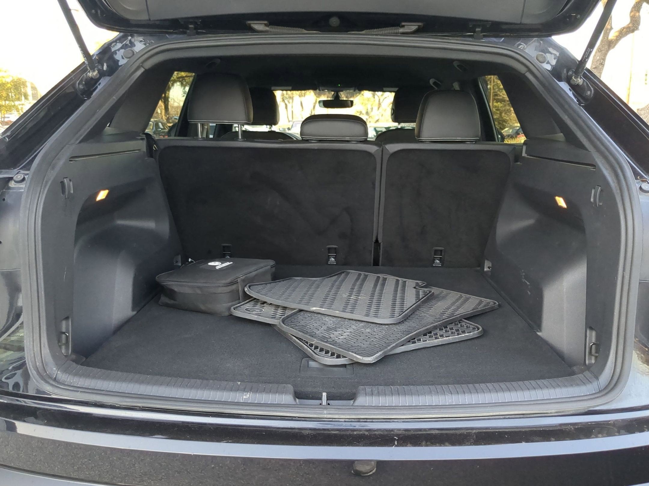 2023 Volkswagen Atlas Cross Sport 2.0T SE