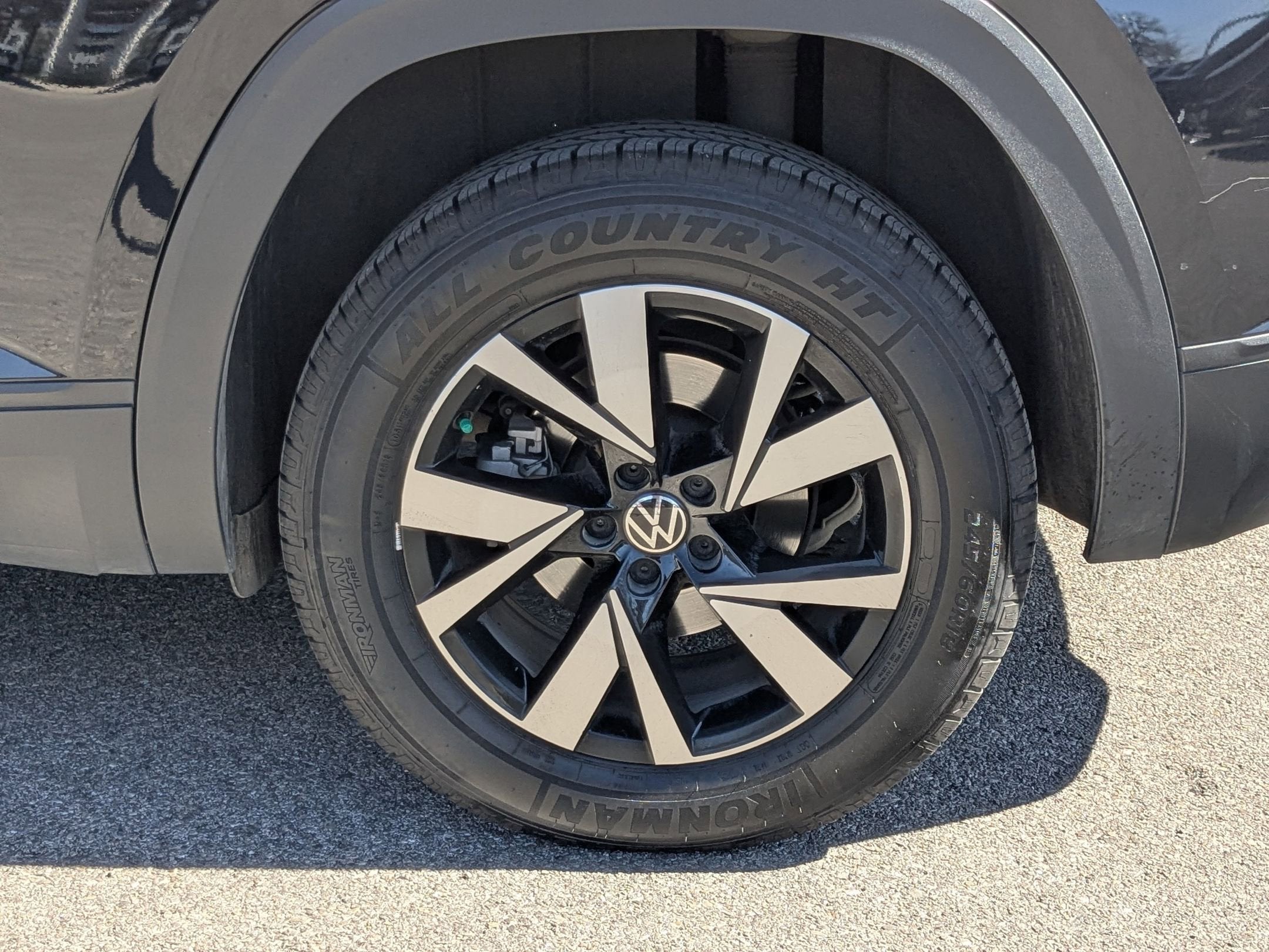 2023 Volkswagen Atlas Cross Sport 2.0T SE