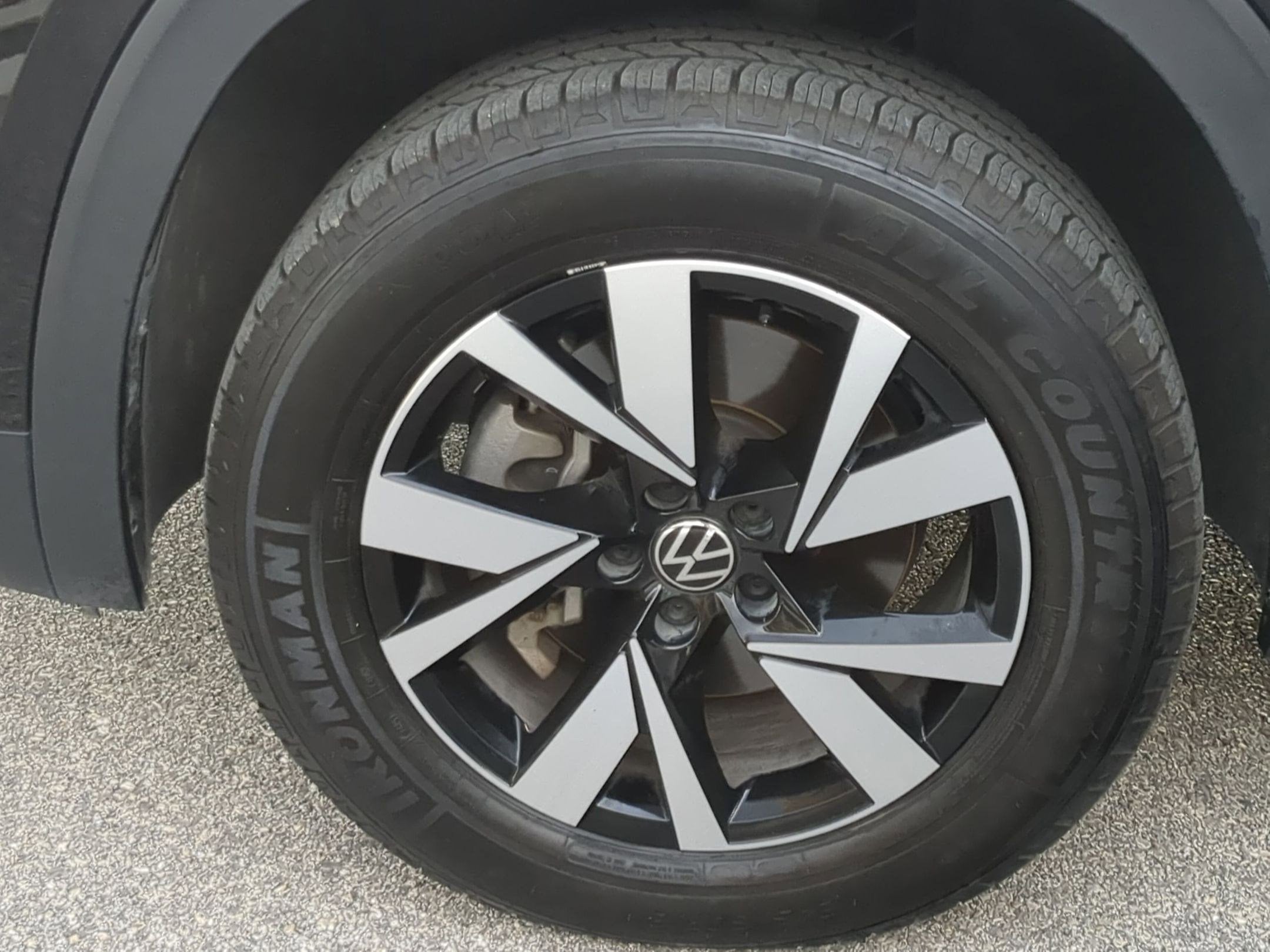 2023 Volkswagen Atlas Cross Sport 2.0T SE