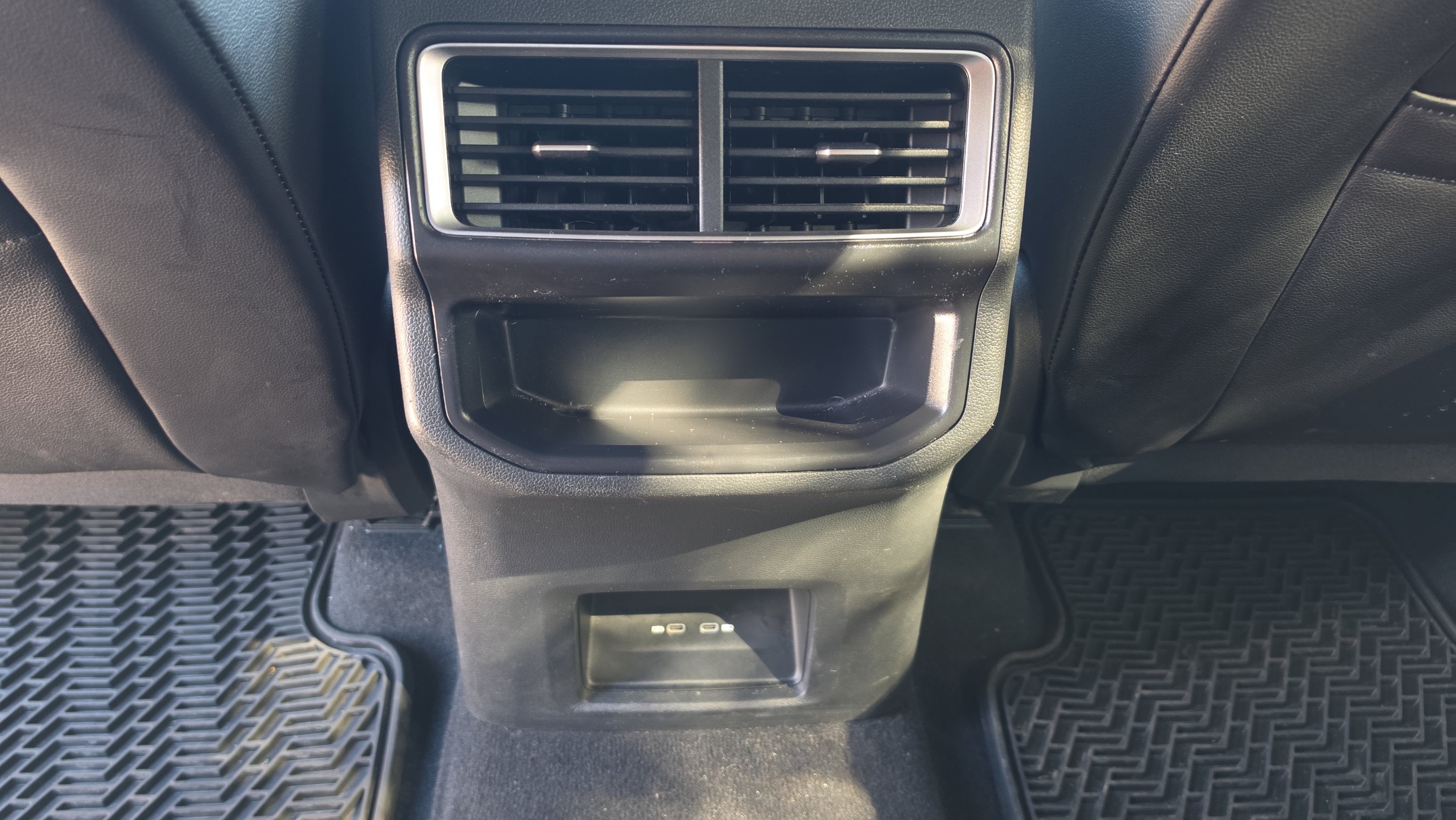 2024 Volkswagen Atlas Cross Sport 2.0T SE