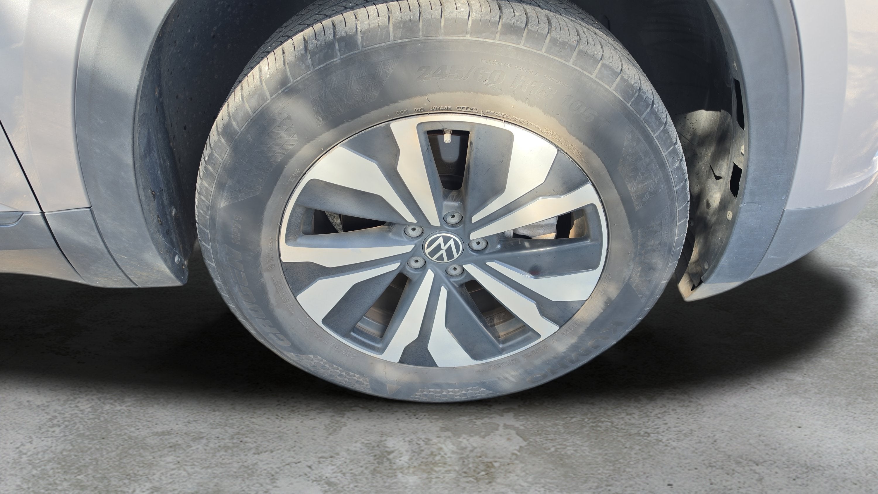 2024 Volkswagen Atlas Cross Sport 2.0T SE