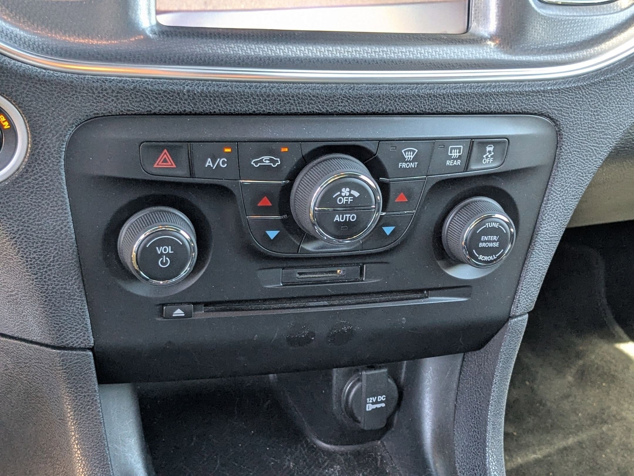 2014 Dodge Charger SXT Plus