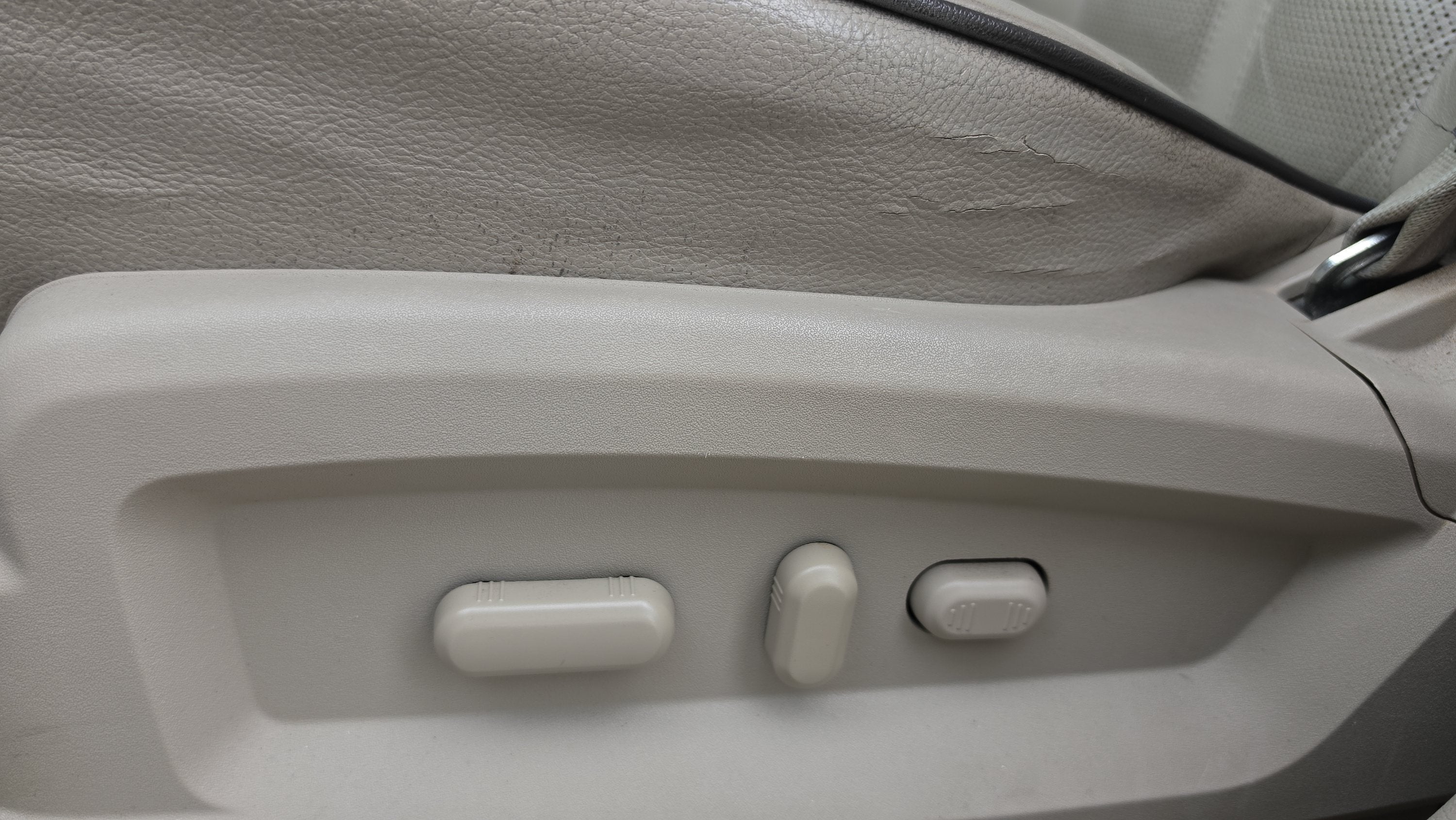 2015 Lincoln MKX Base
