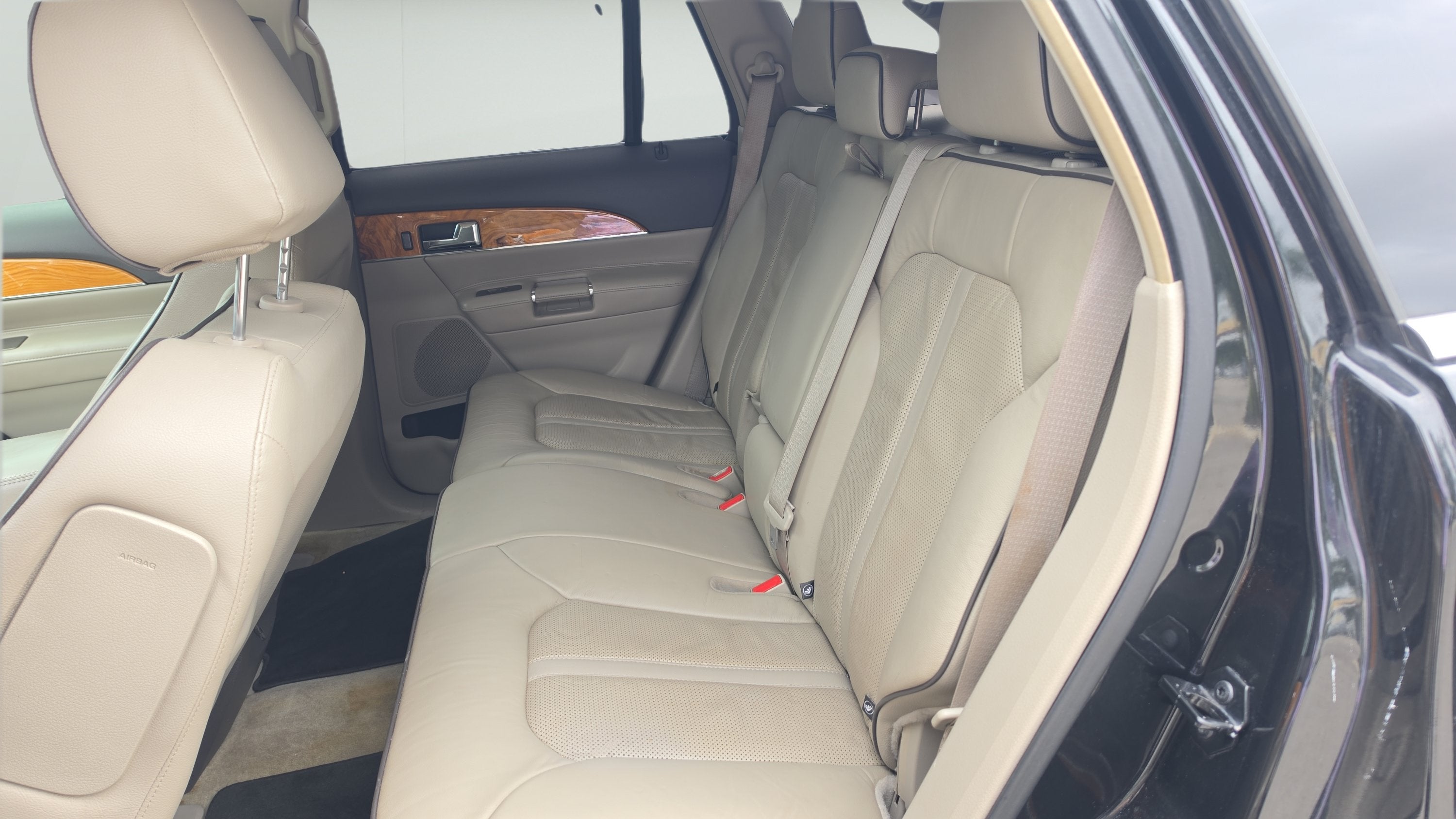 2015 Lincoln MKX Base
